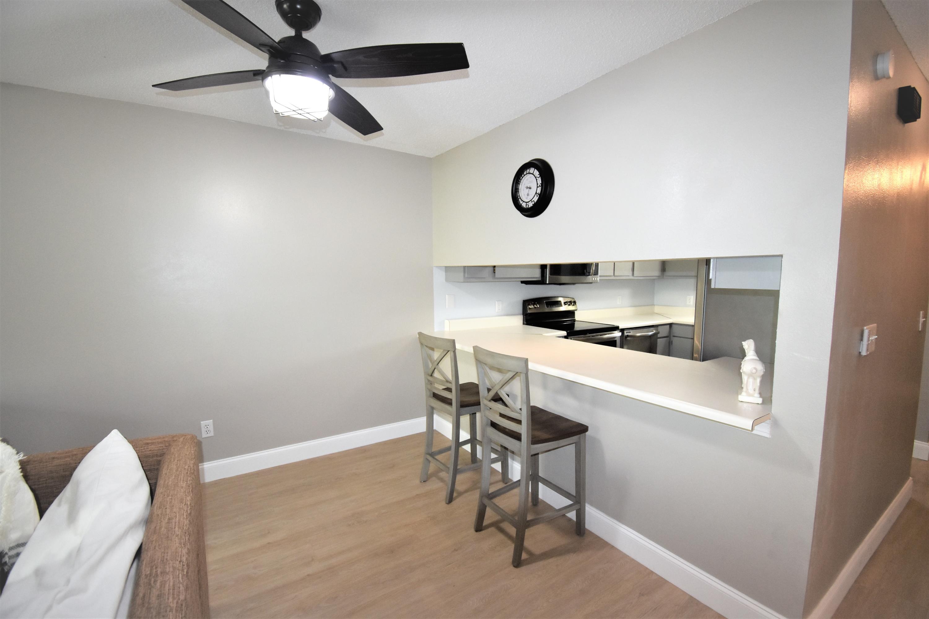 BIENVILLE SQUARE T/H - Residential