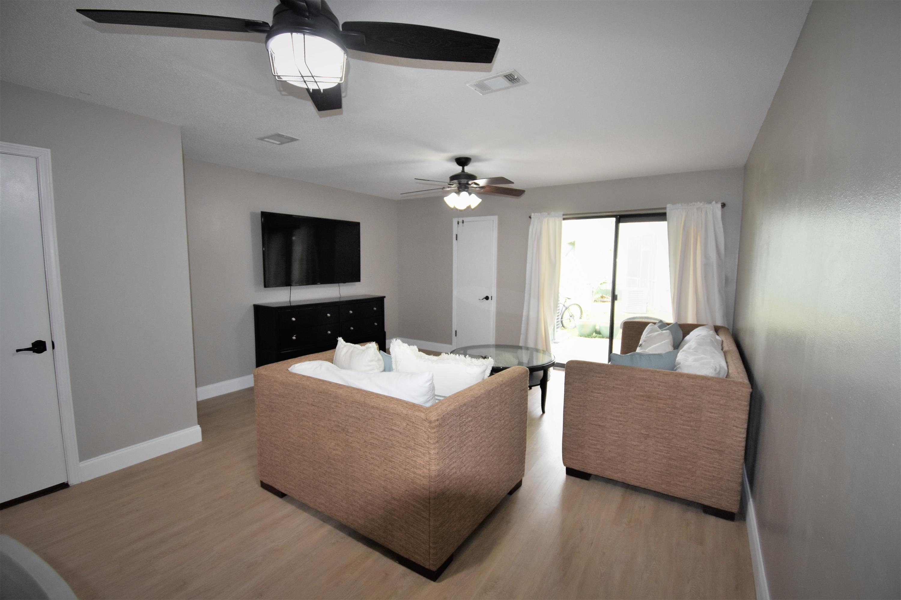 BIENVILLE SQUARE T/H - Residential