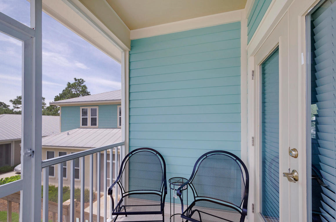 CRYSTAL LAKE - Residential