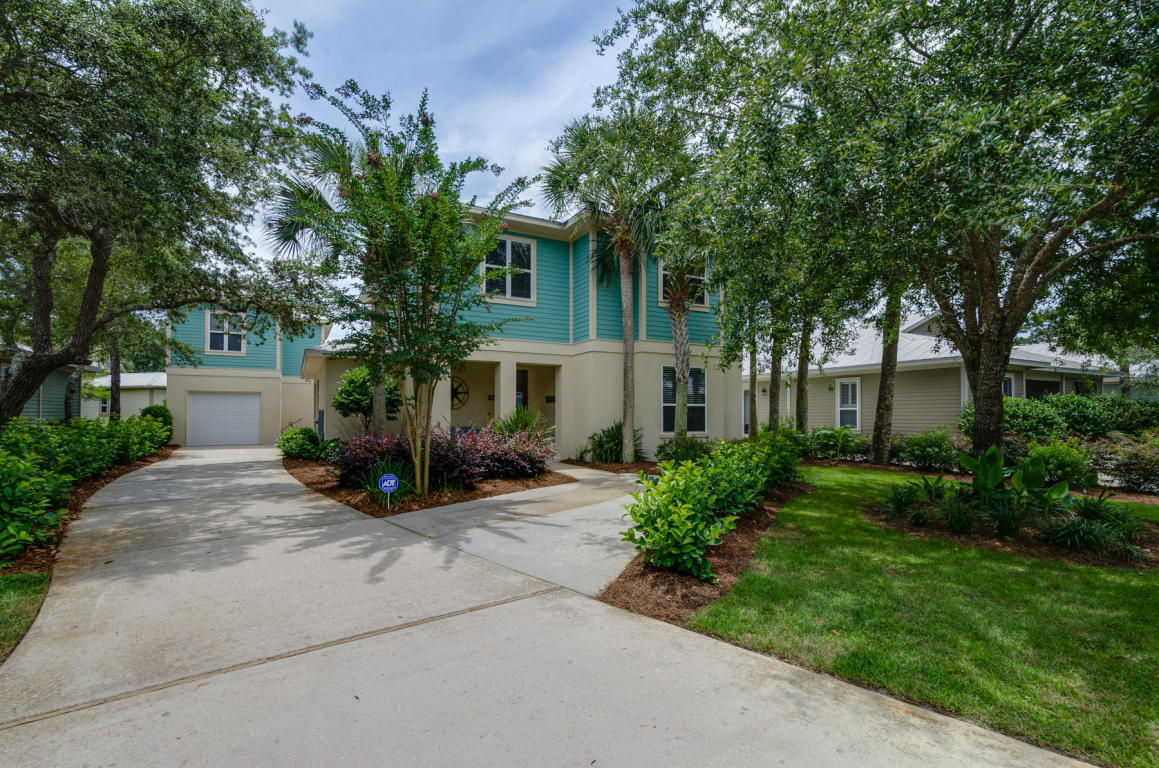 CRYSTAL LAKE - Residential