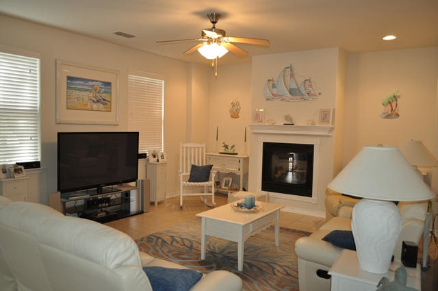 HAMMOCK BAY - Residential Lease