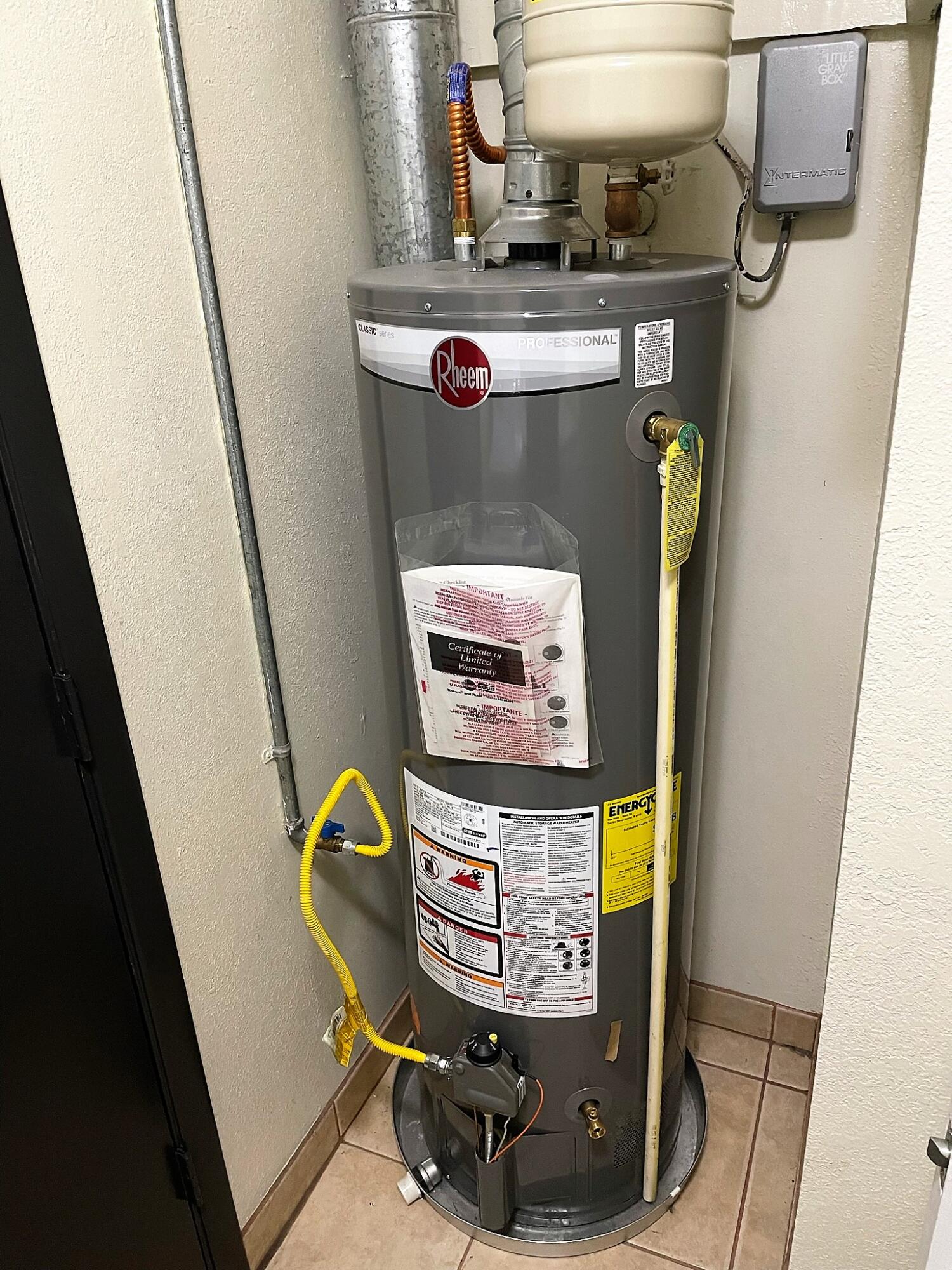 TANGLEWOOD S/D 1ST ADDN - Residential