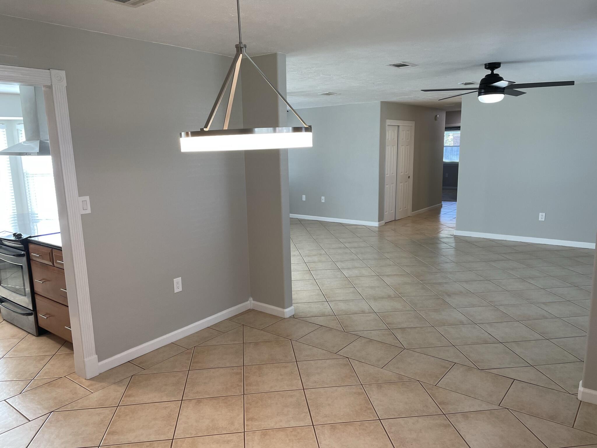 TANGLEWOOD S/D 1ST ADDN - Residential