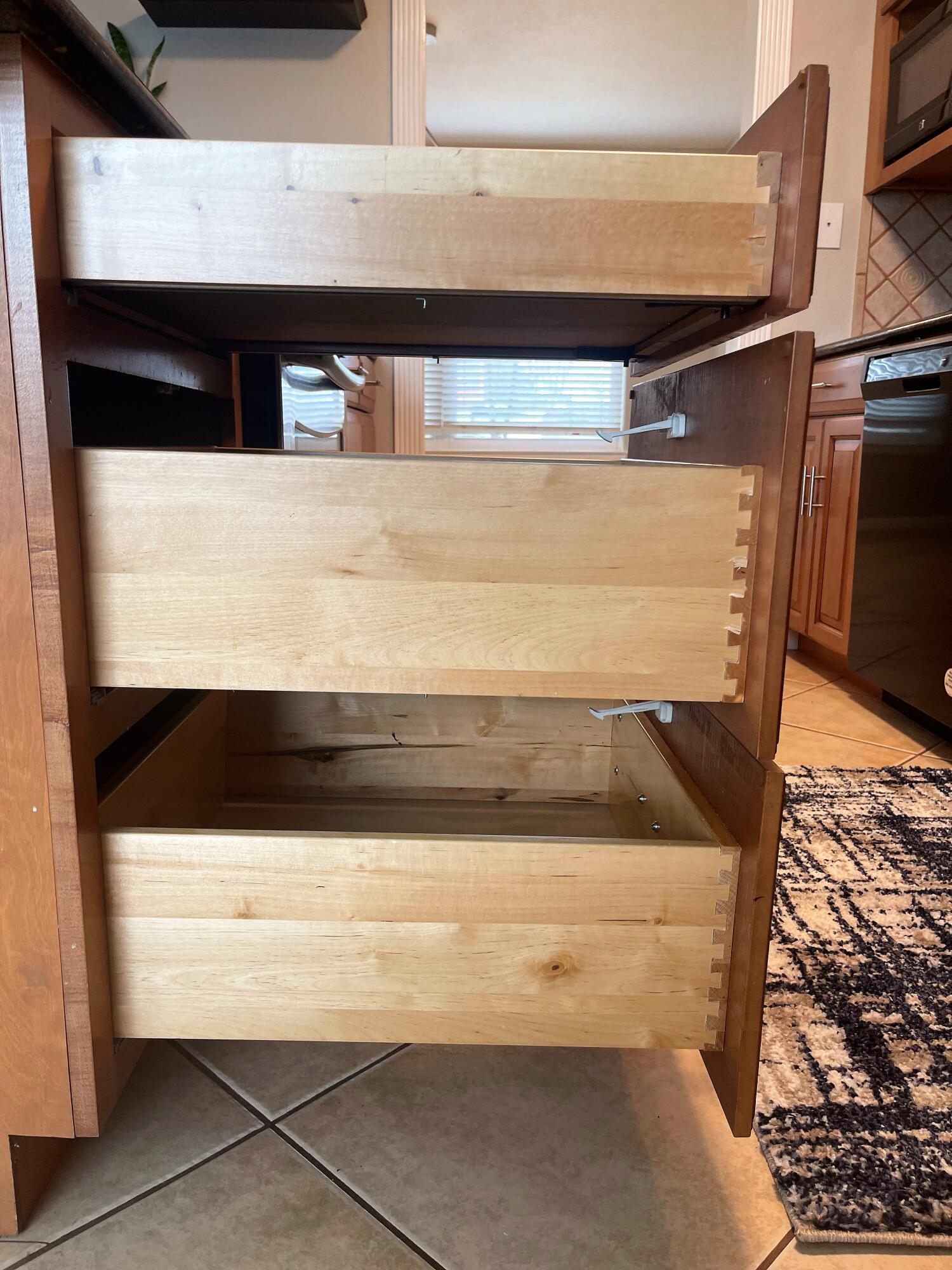 TANGLEWOOD S/D 1ST ADDN - Residential