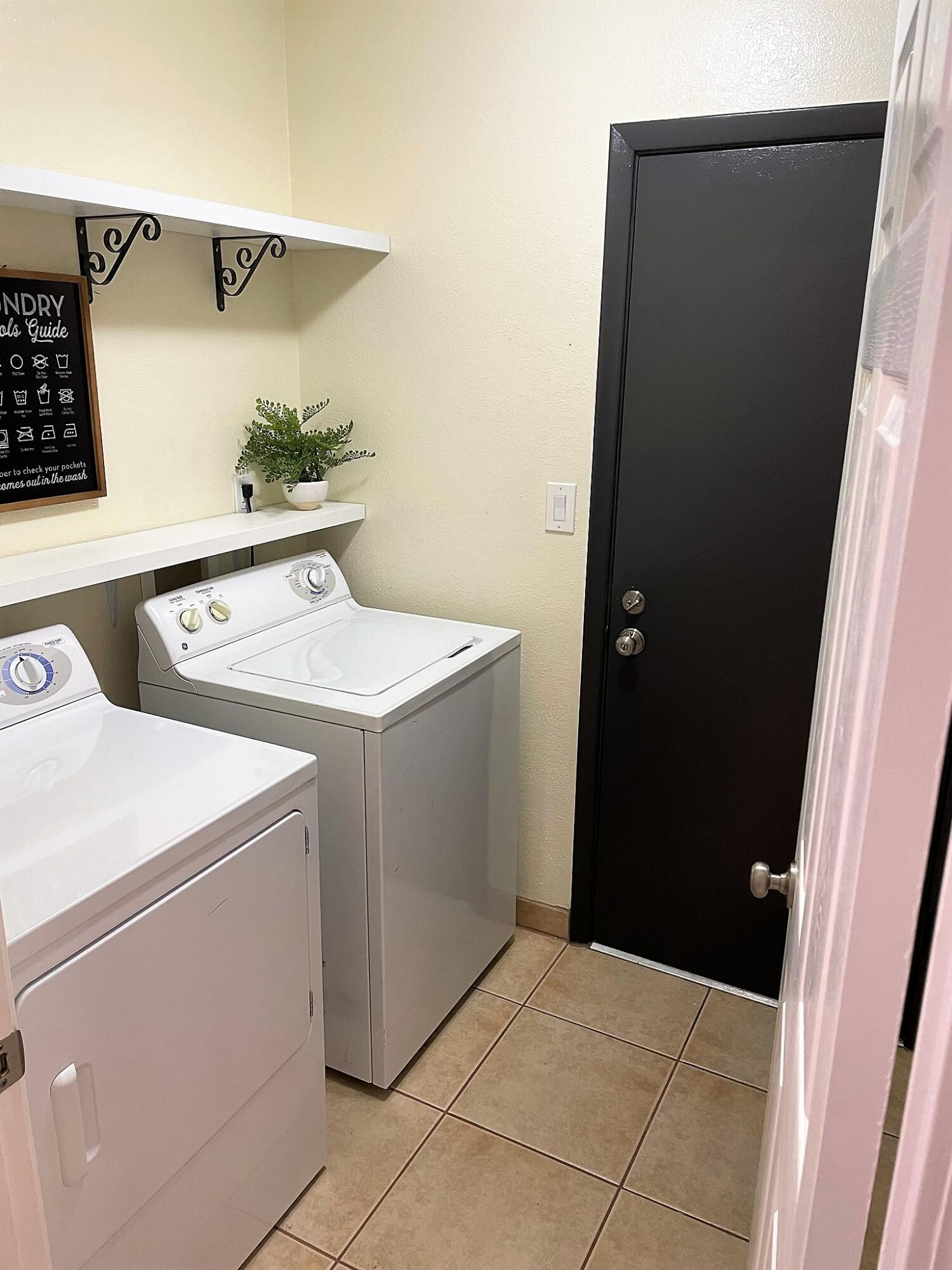 TANGLEWOOD S/D 1ST ADDN - Residential