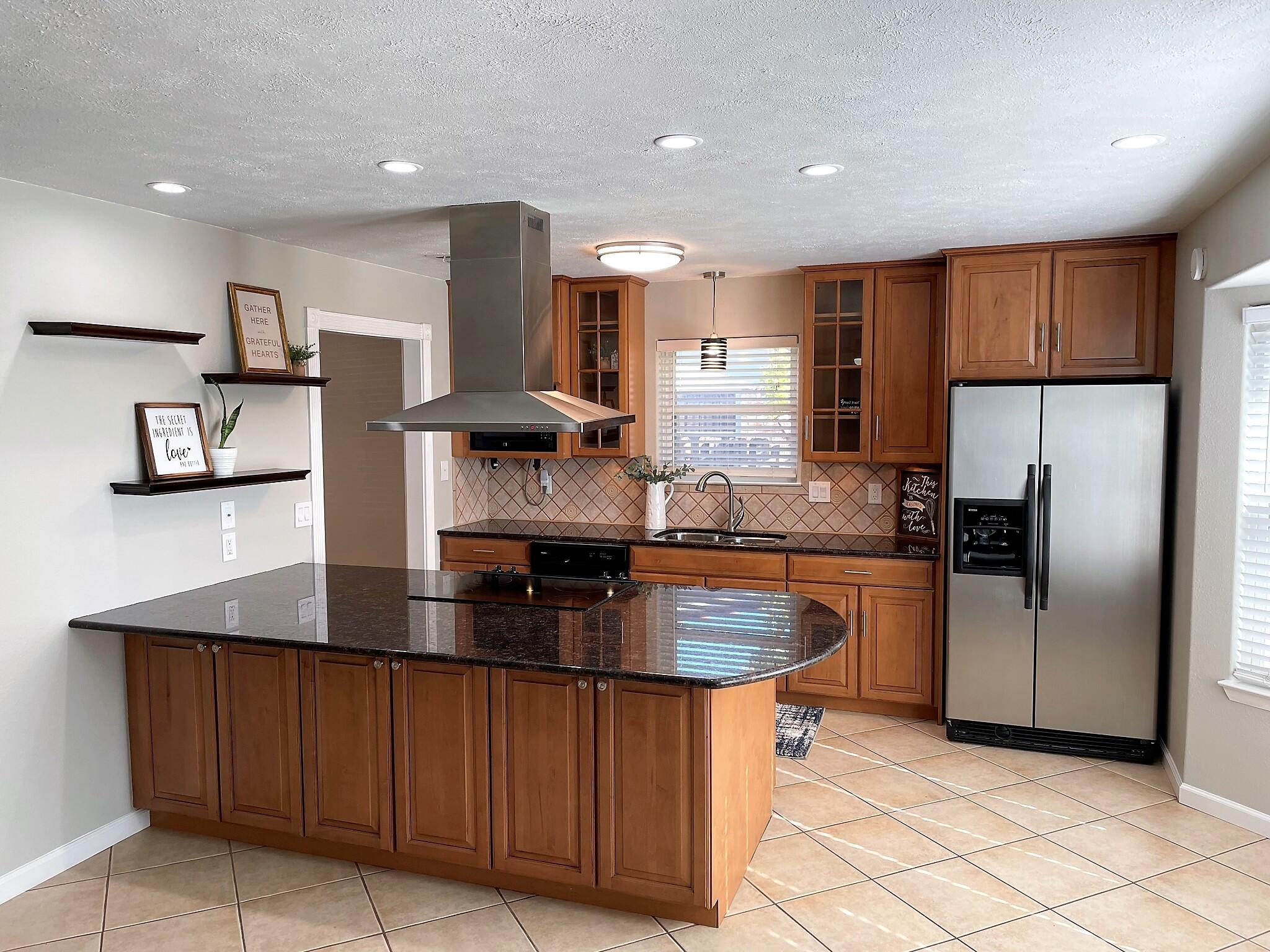 TANGLEWOOD S/D 1ST ADDN - Residential