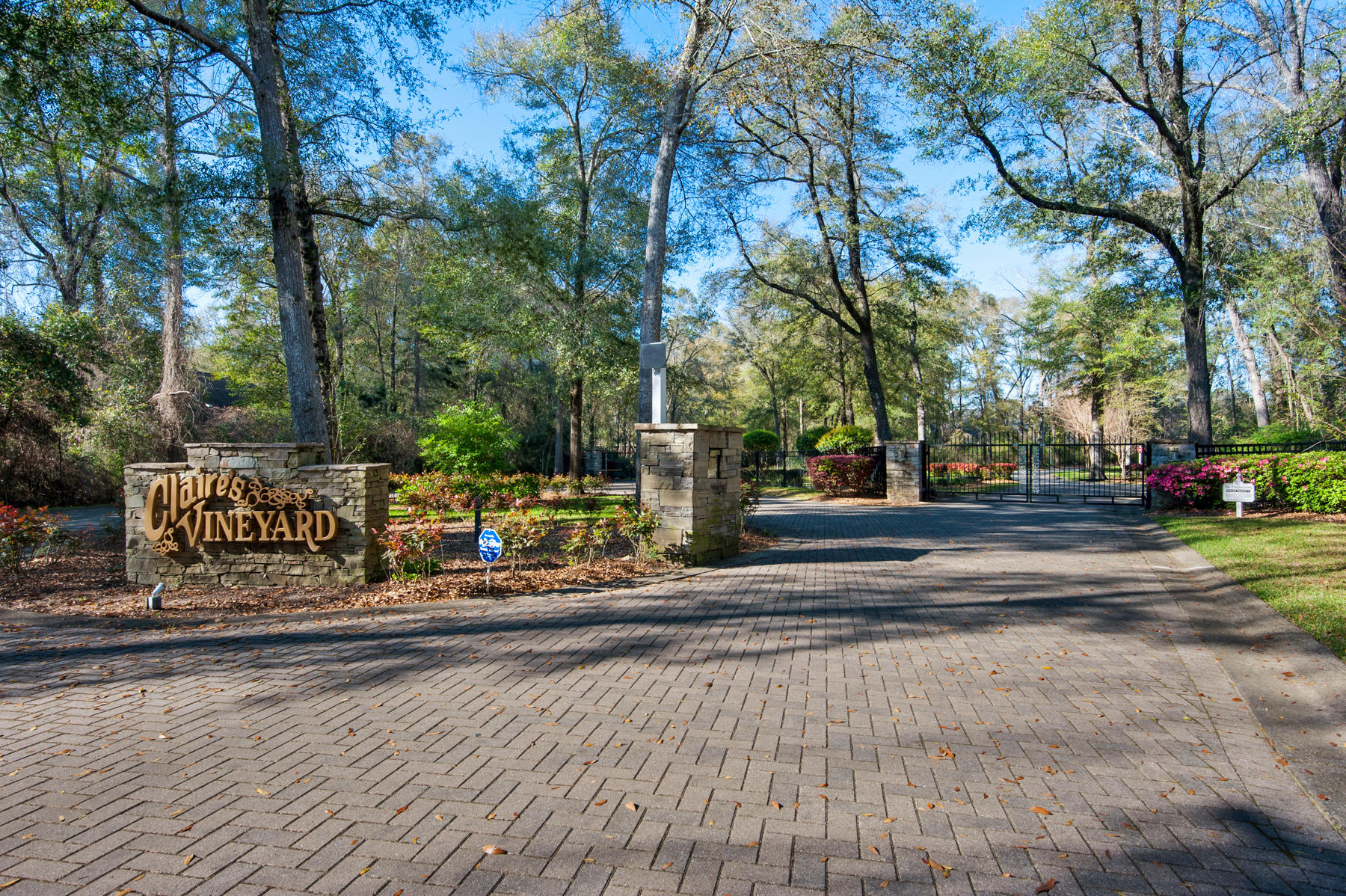 CLAIRE'S VINEYARD - Residential