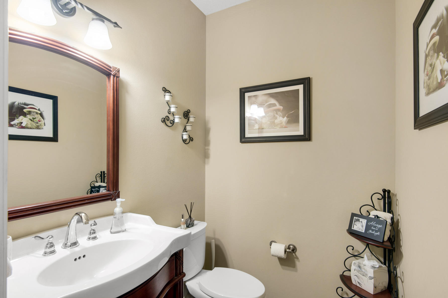 CLAIRE'S VINEYARD - Residential