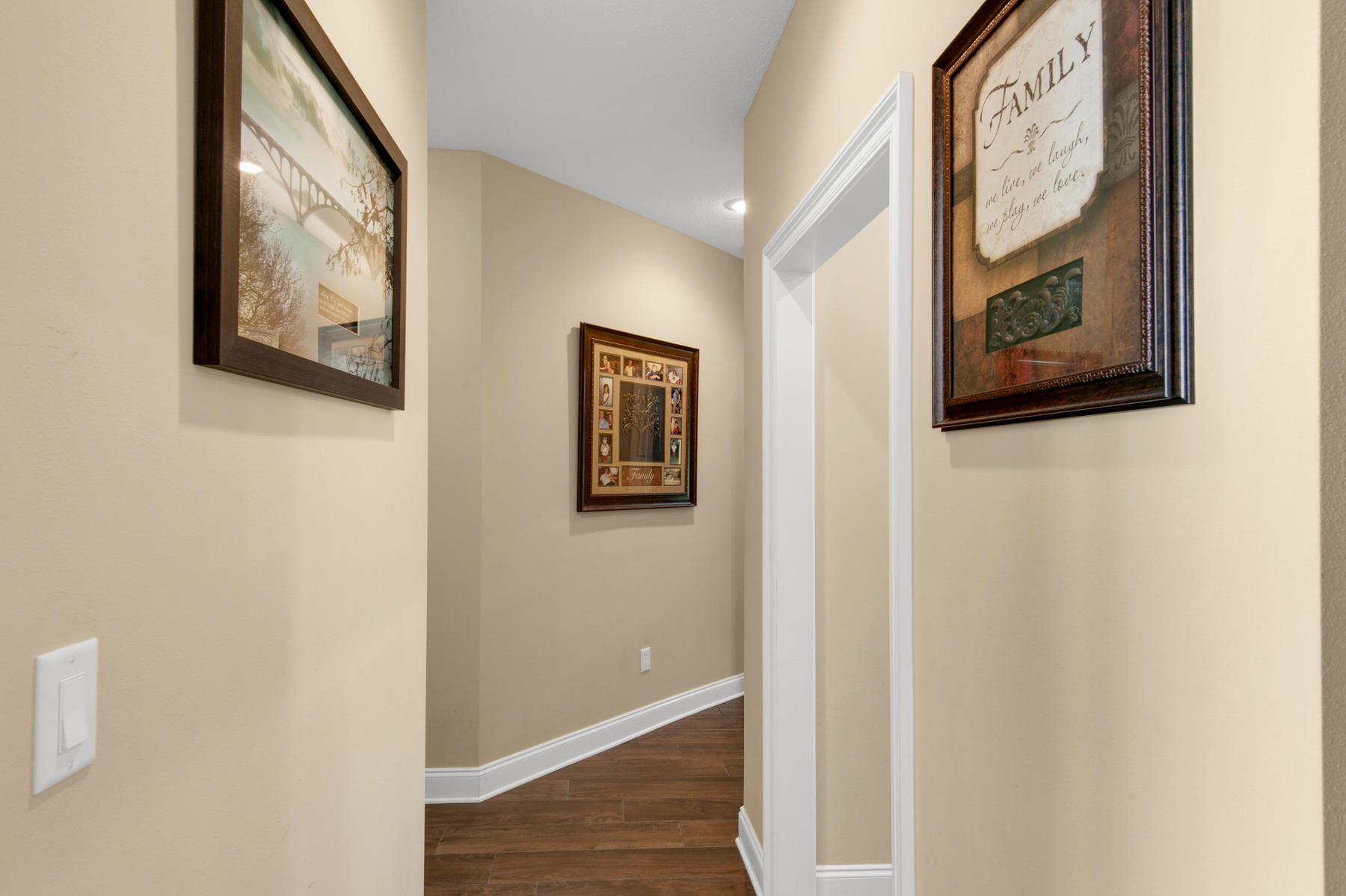 CLAIRE'S VINEYARD - Residential