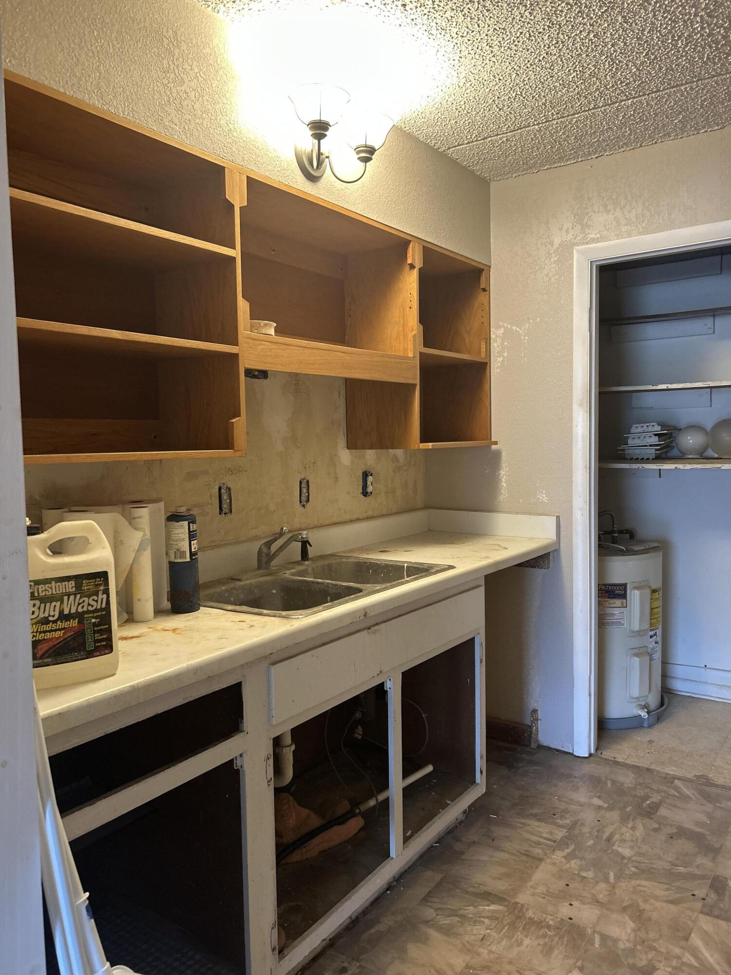CEDARS CONDO - Residential