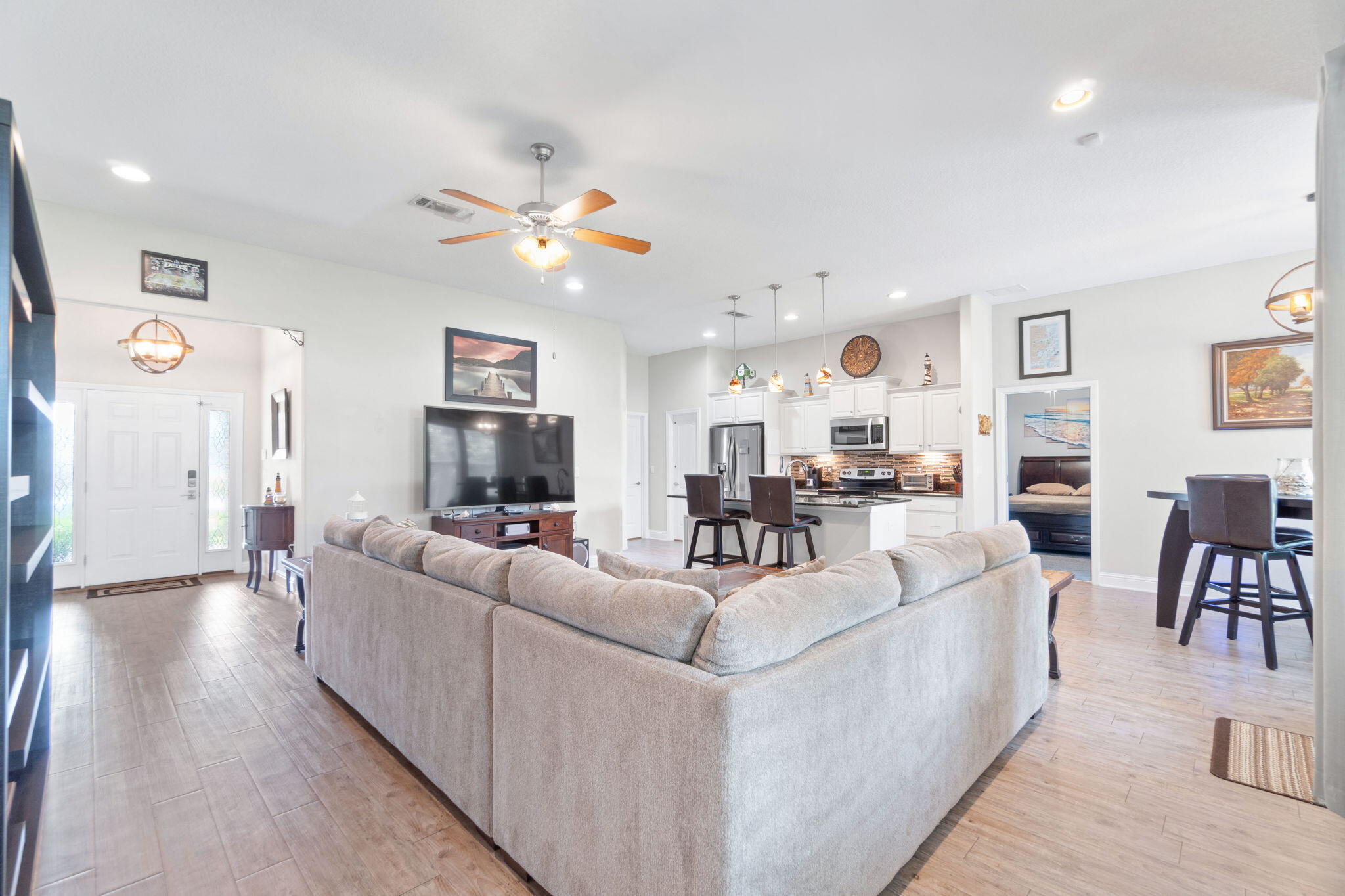 HOLLEY HILLS - Residential