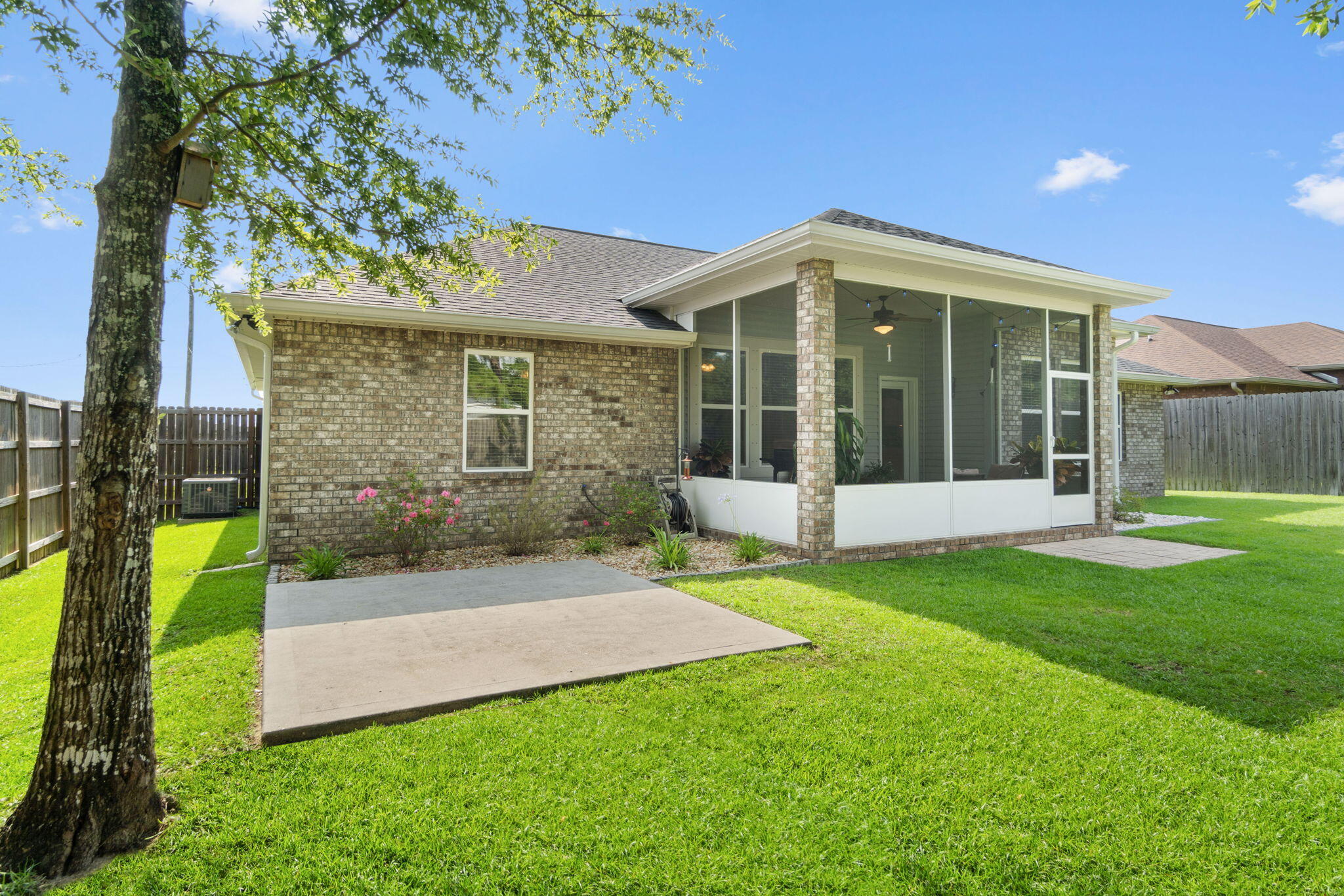 HOLLEY HILLS - Residential