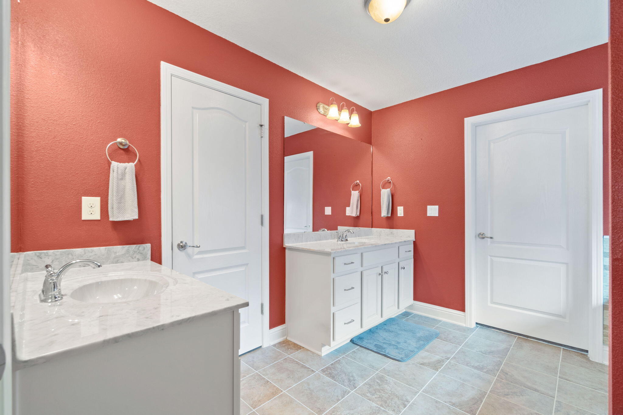 HOLLEY HILLS - Residential