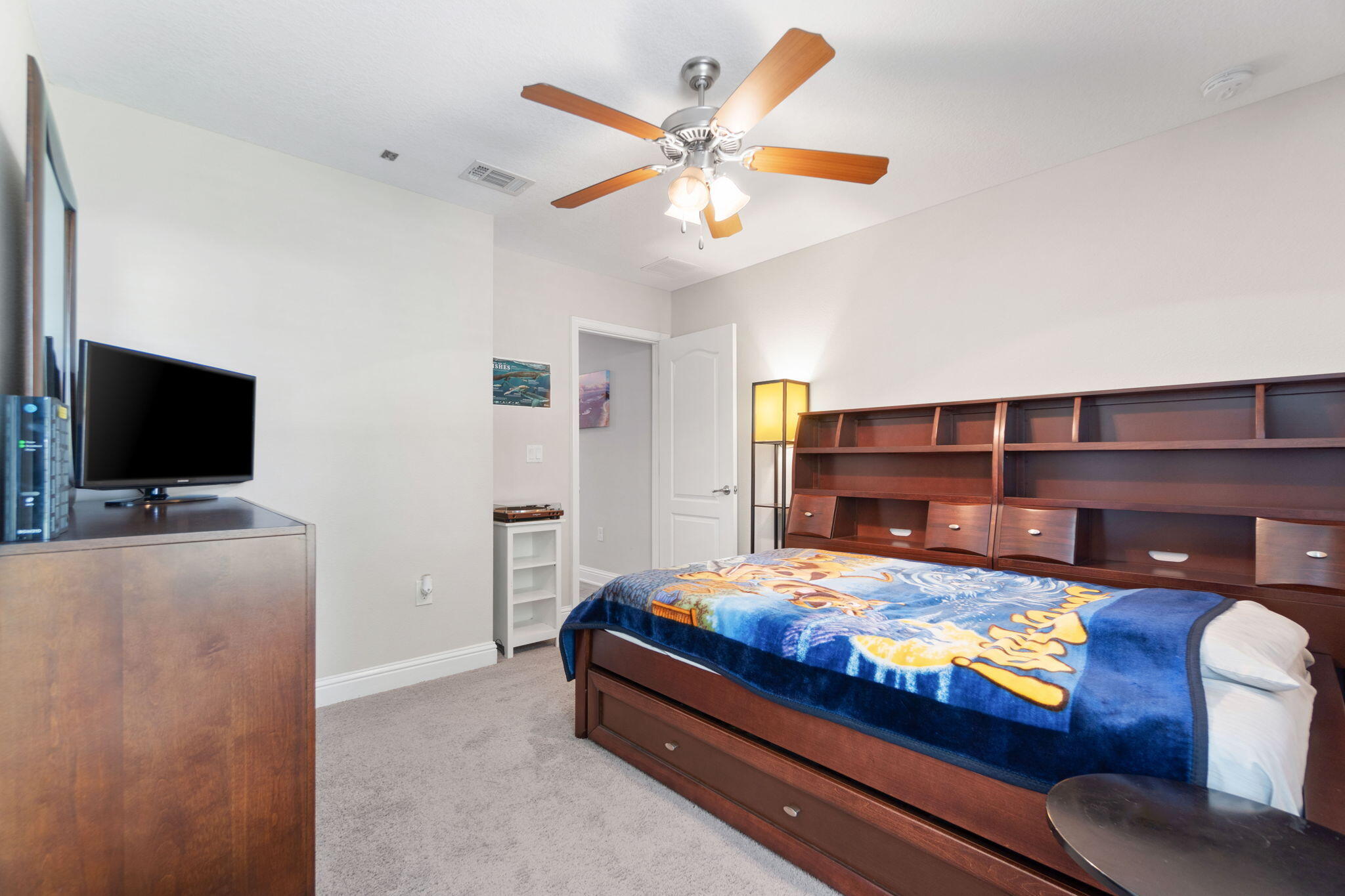 HOLLEY HILLS - Residential