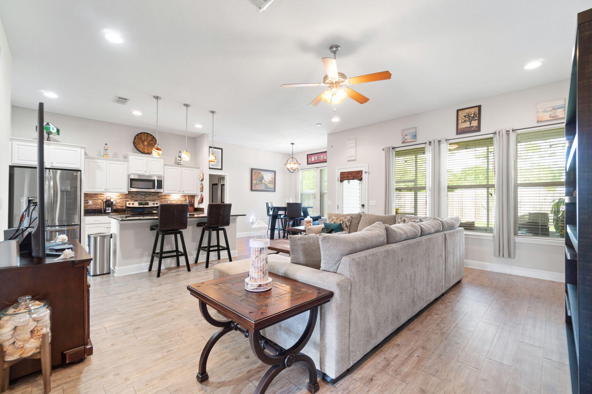 HOLLEY HILLS - Residential