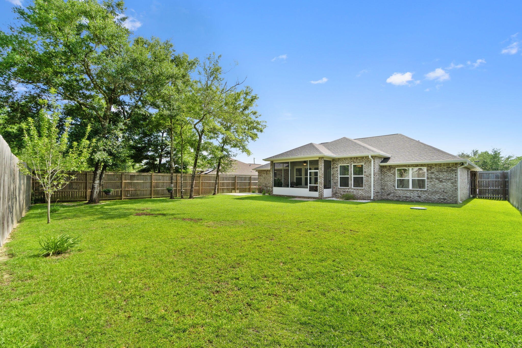 HOLLEY HILLS - Residential