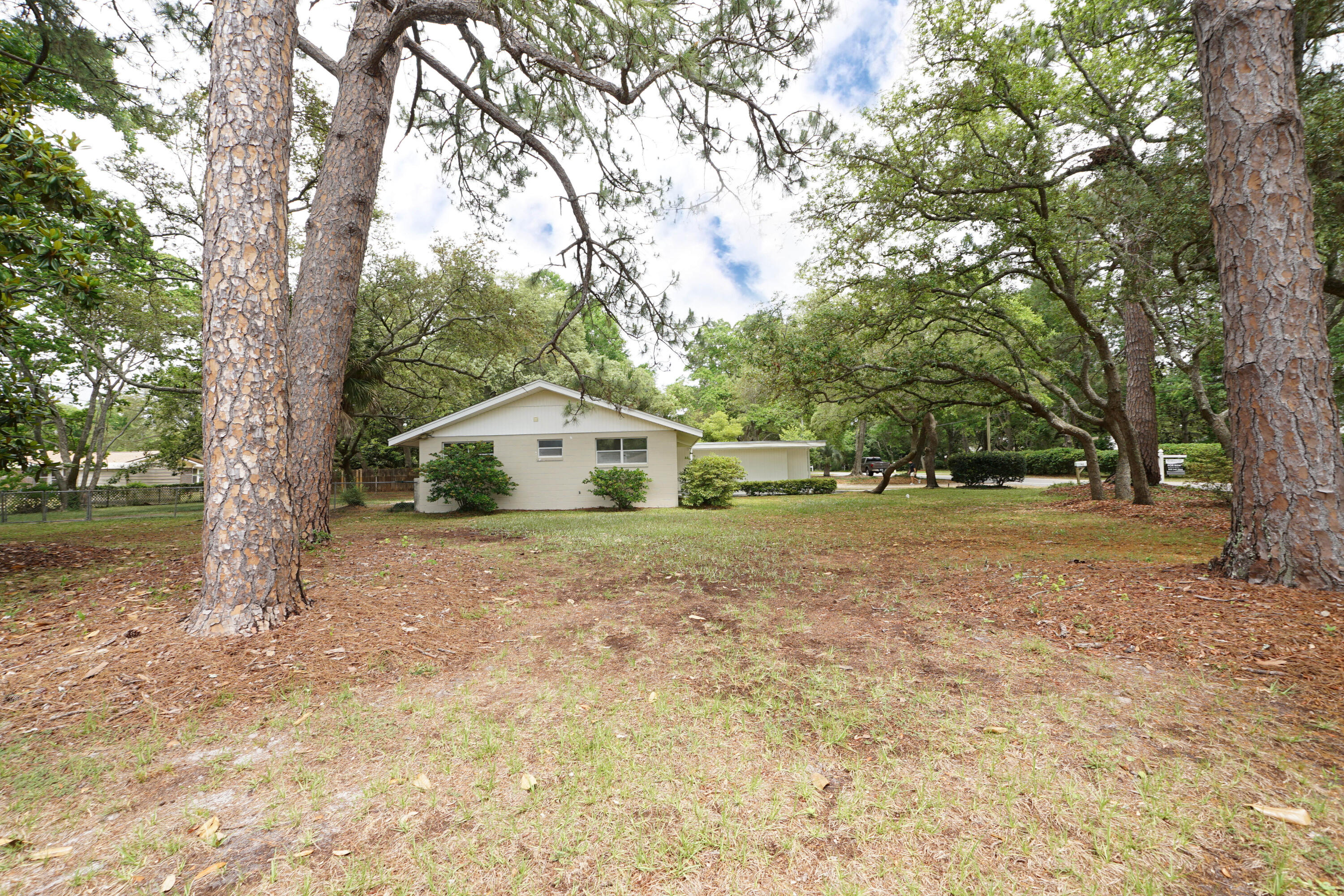 CHOCTAWMAR S/D - Residential Lease