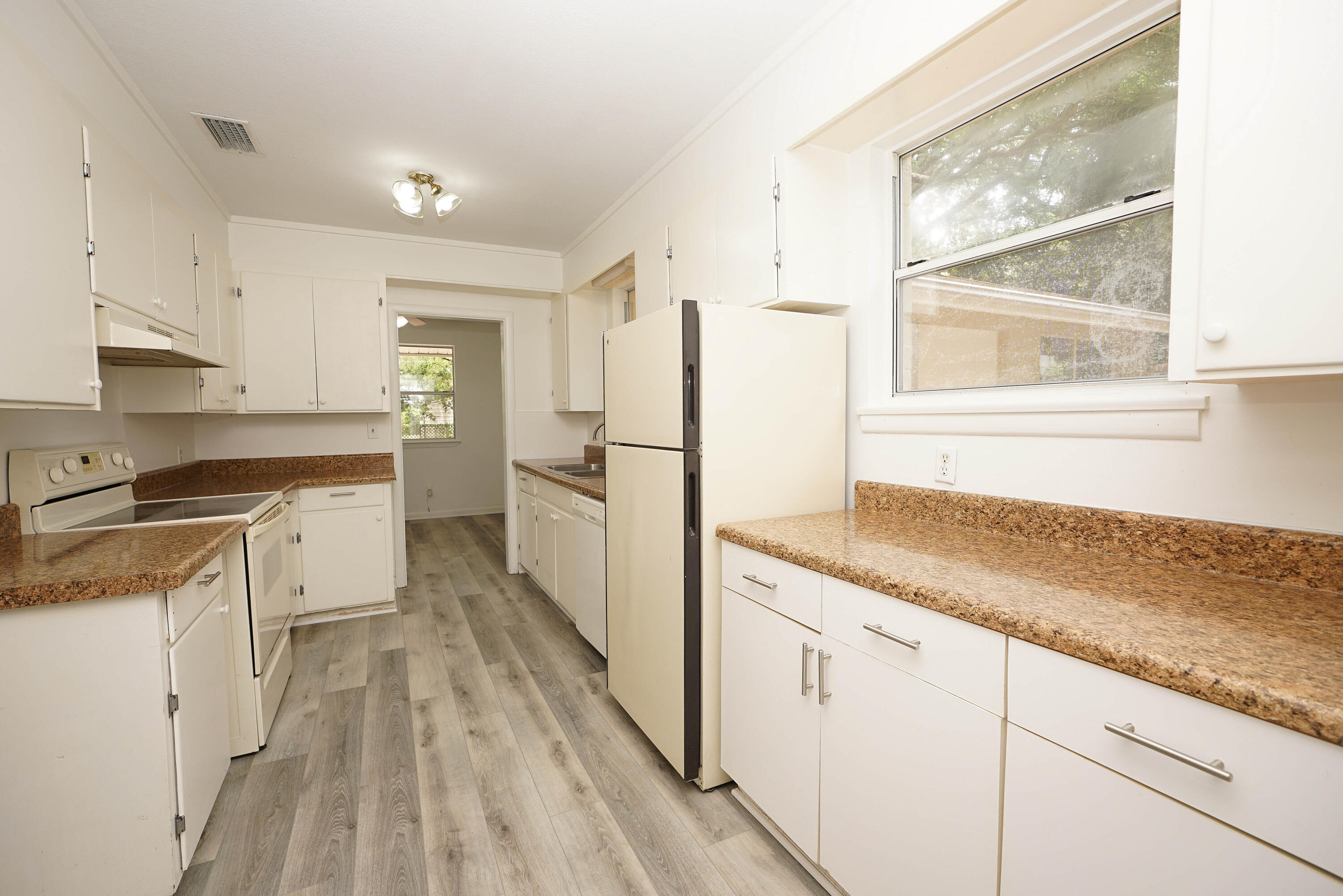 CHOCTAWMAR S/D - Residential Lease