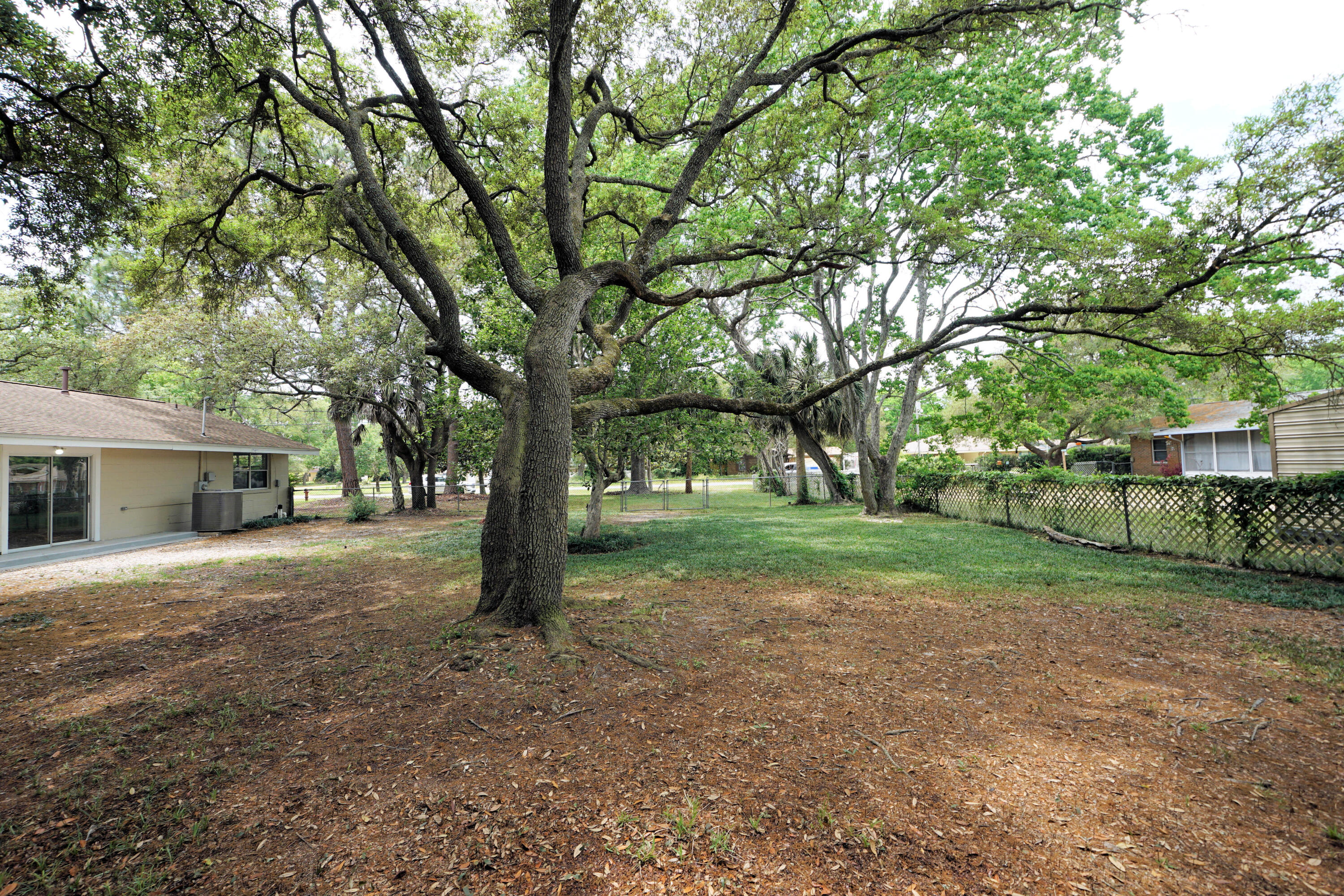 CHOCTAWMAR S/D - Residential Lease