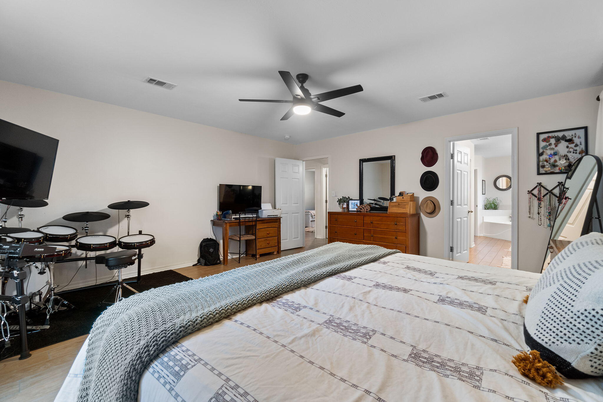 TIGER POINT VILLAGE 1 - 3 - Residential