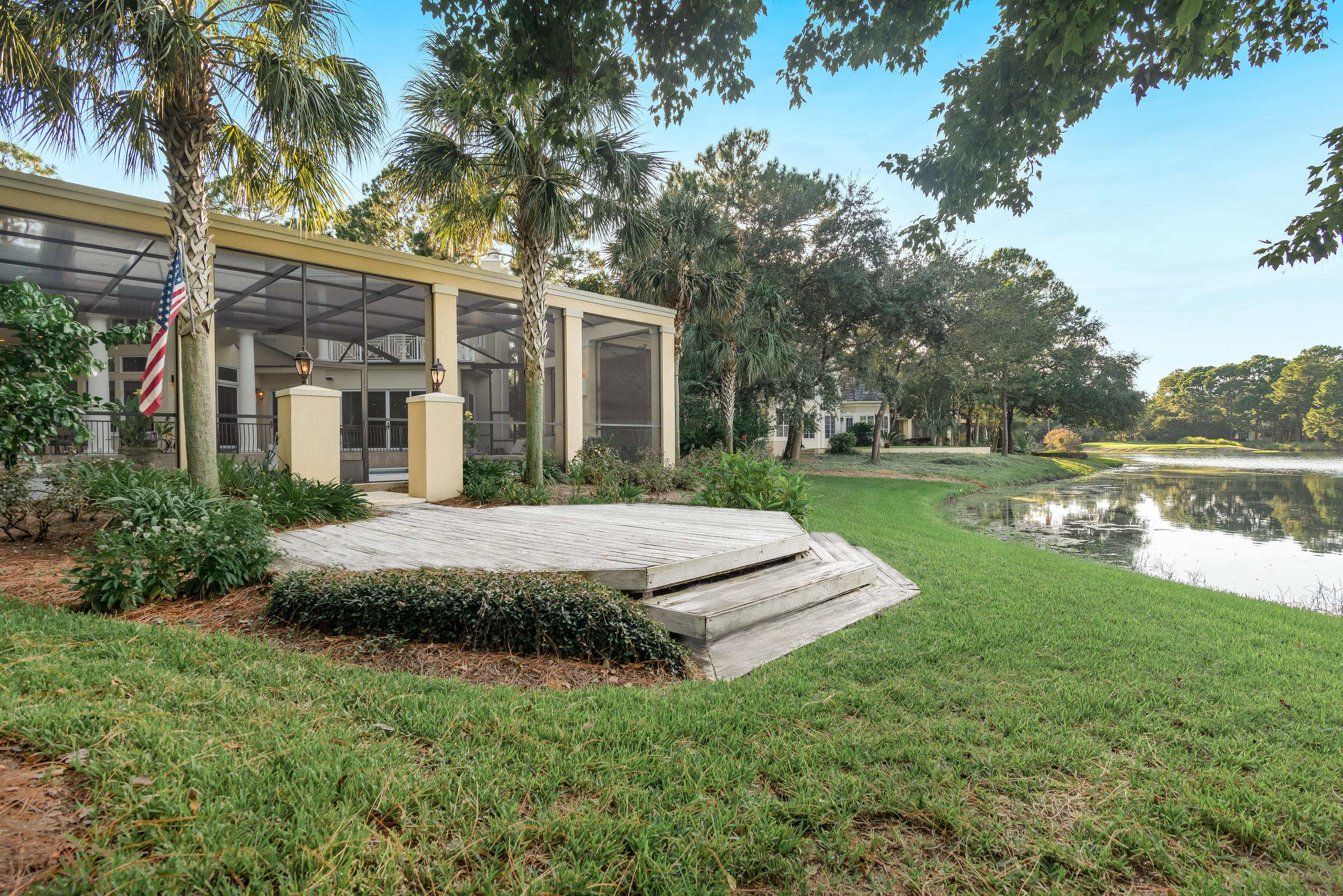 ISLAND GREEN - Residential