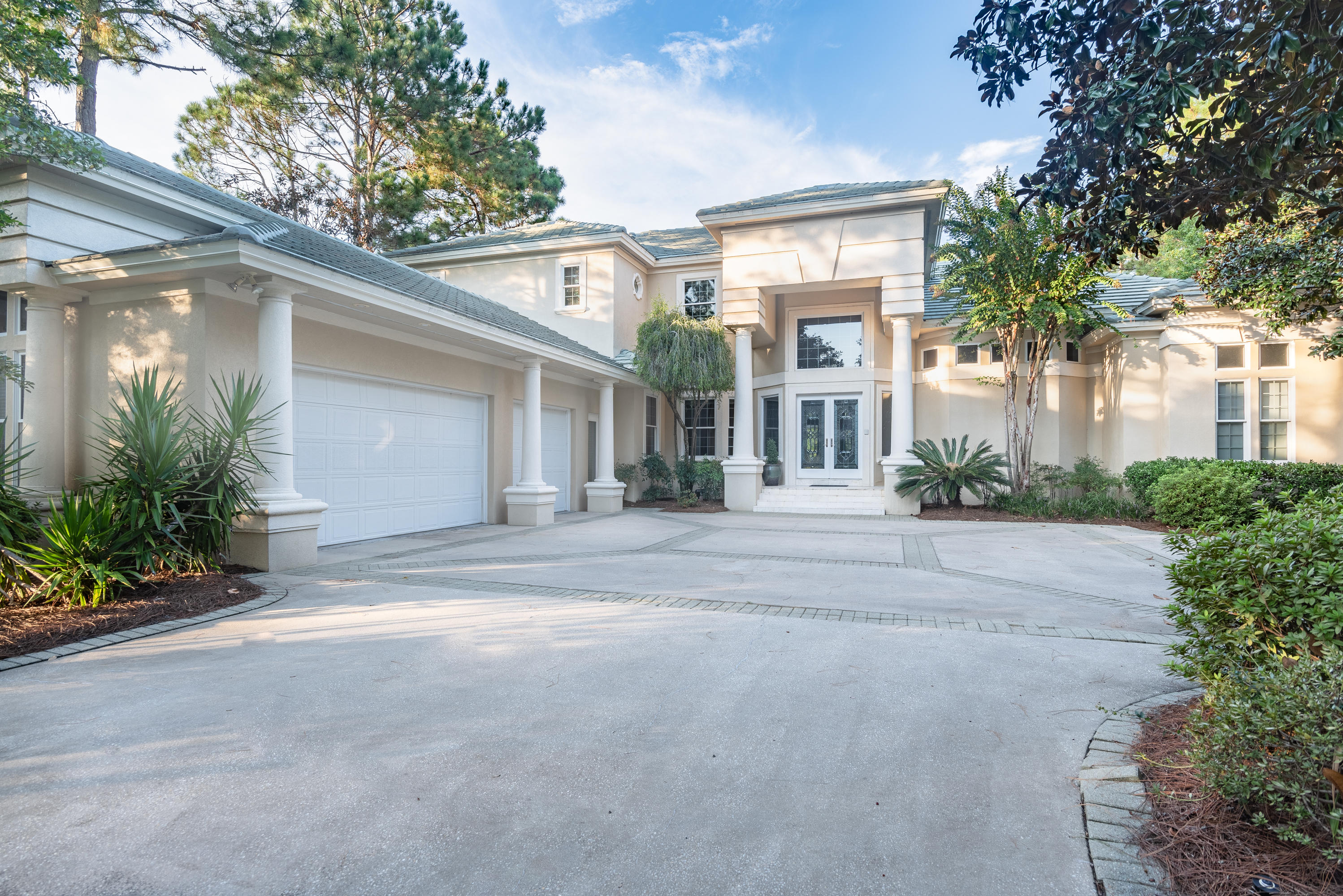 ISLAND GREEN - Residential