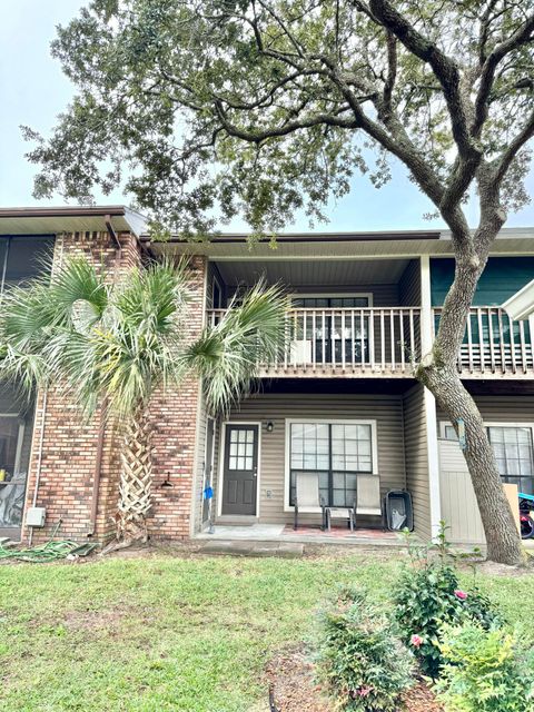 A home in Fort Walton Beach