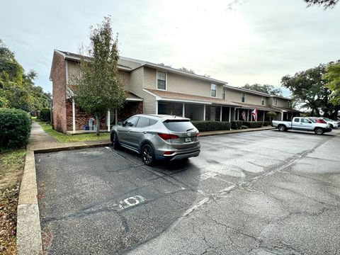 A home in Fort Walton Beach