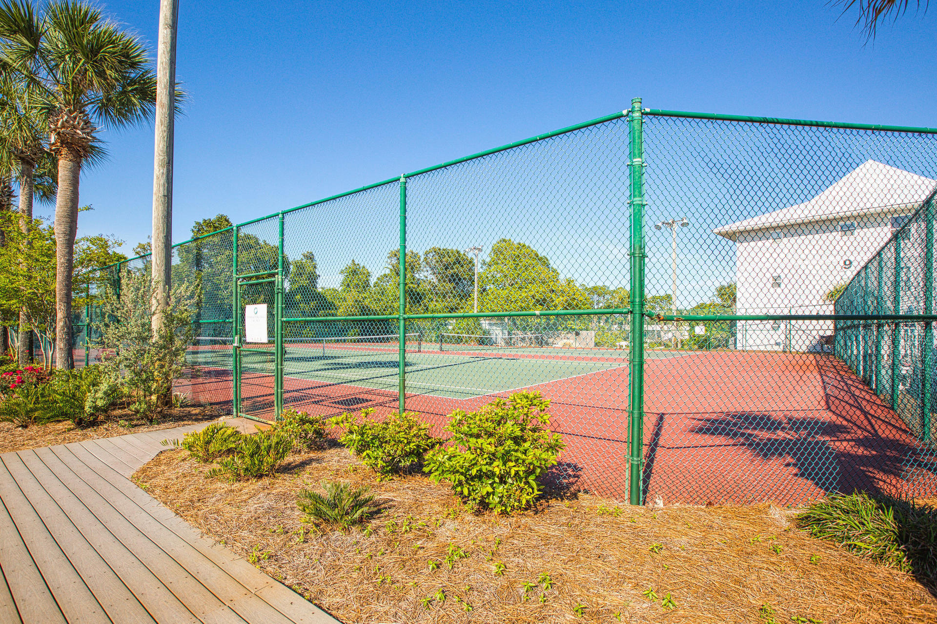 BEACHSIDE VILLAS CONDO - Residential