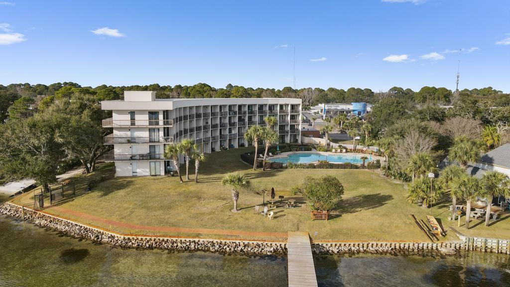 PIRATES BAY PH 1 - Residential