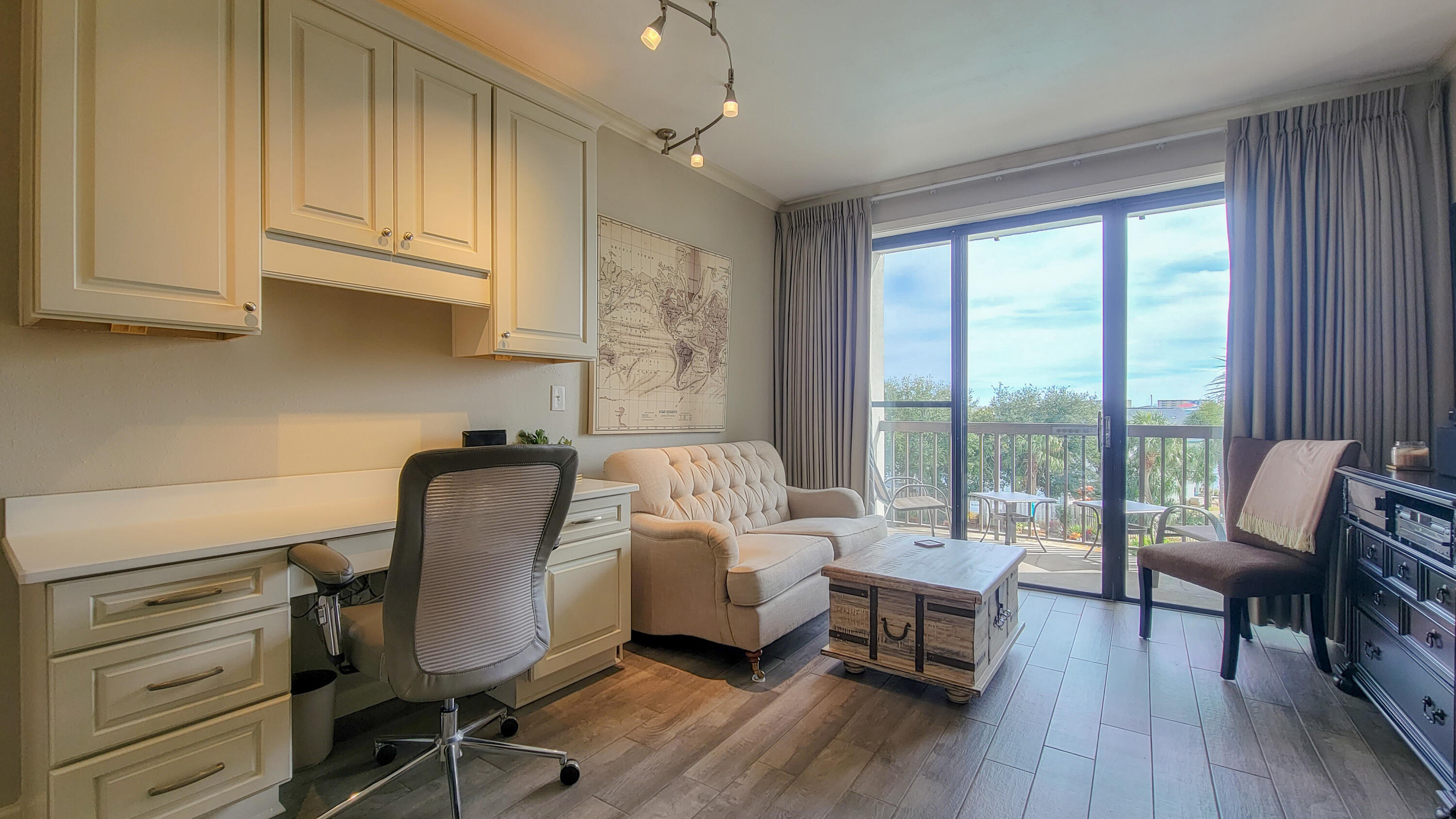 PIRATES BAY PH 1 - Residential