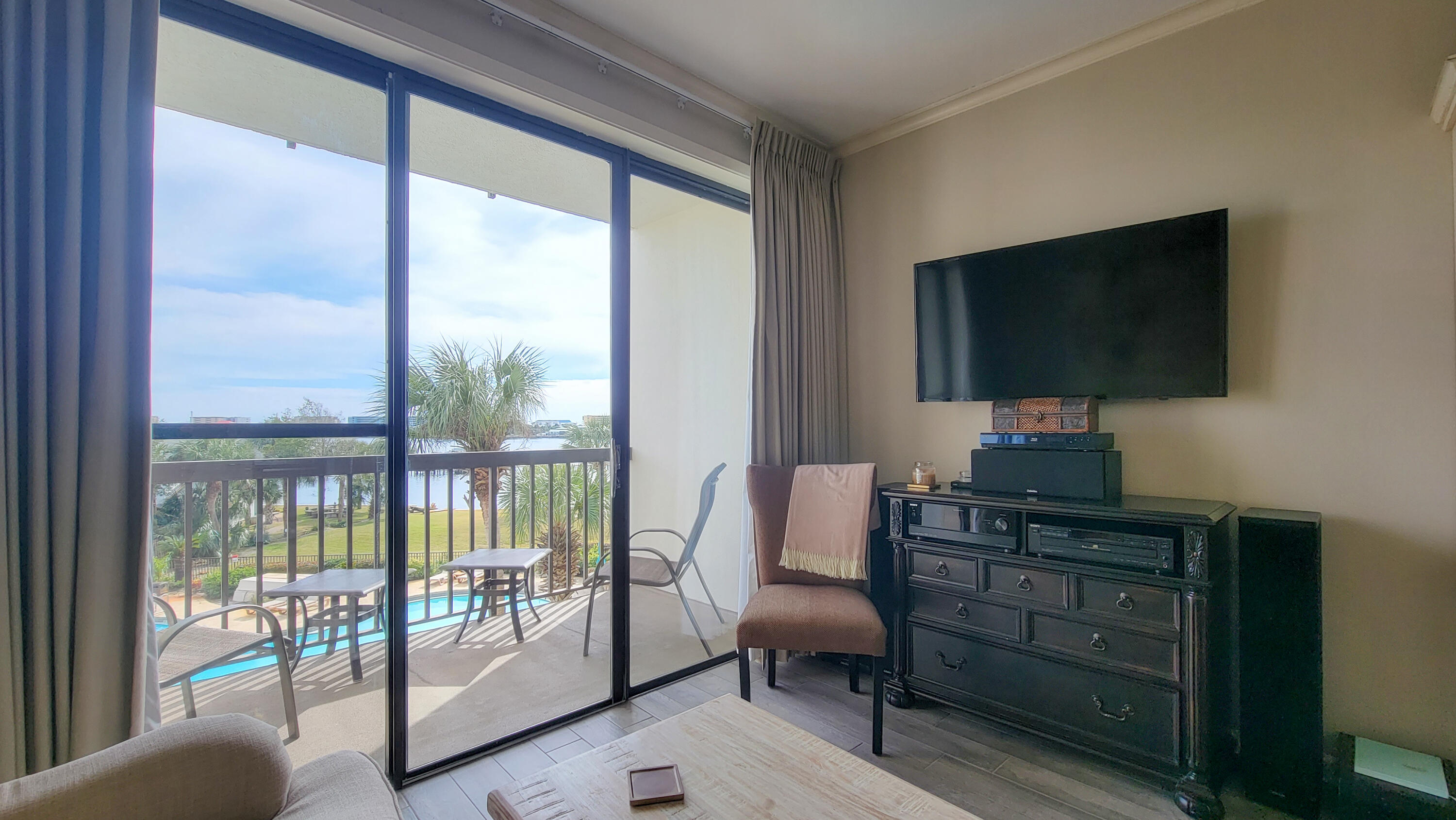 PIRATES BAY PH 1 - Residential