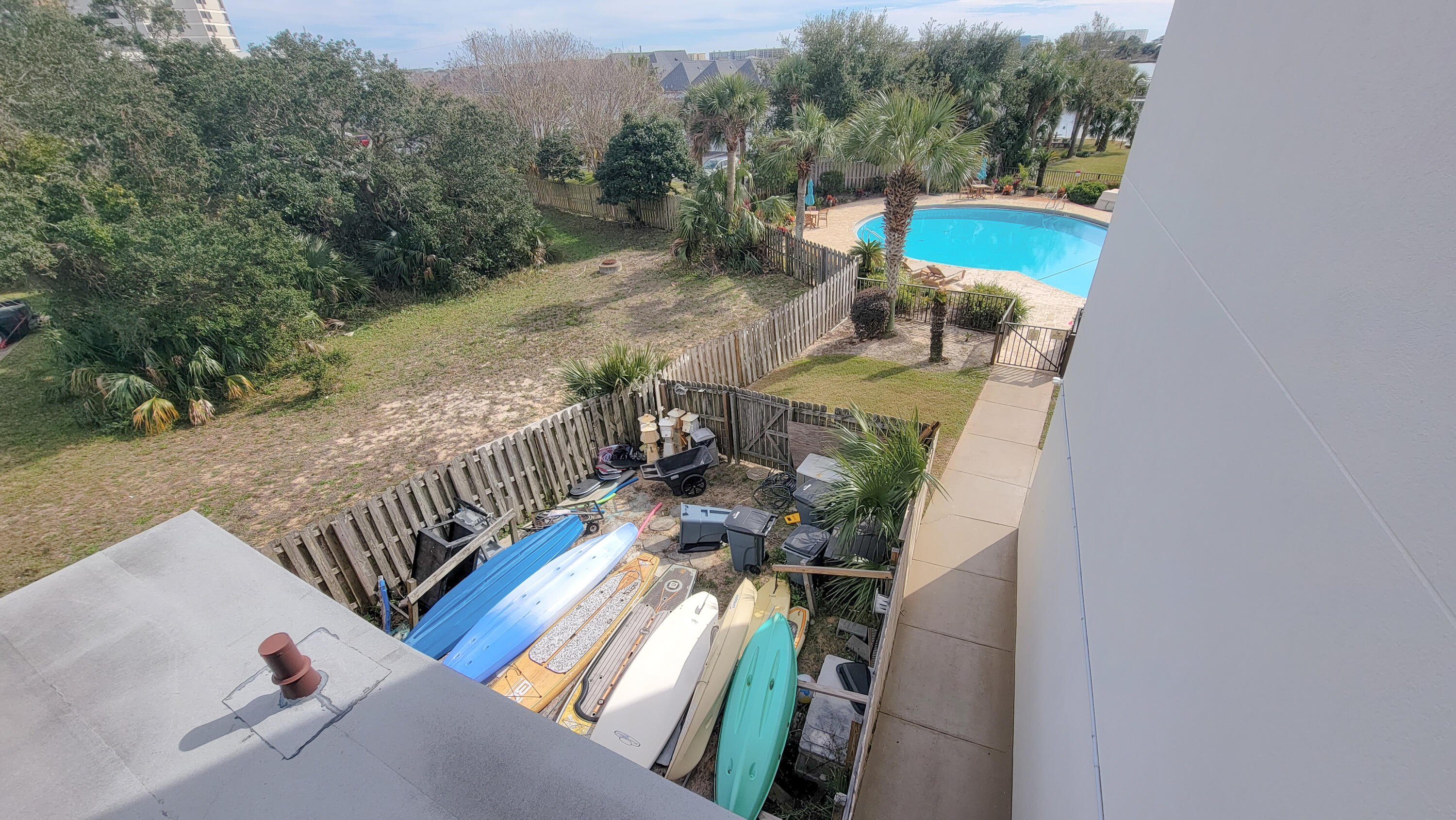 PIRATES BAY PH 1 - Residential