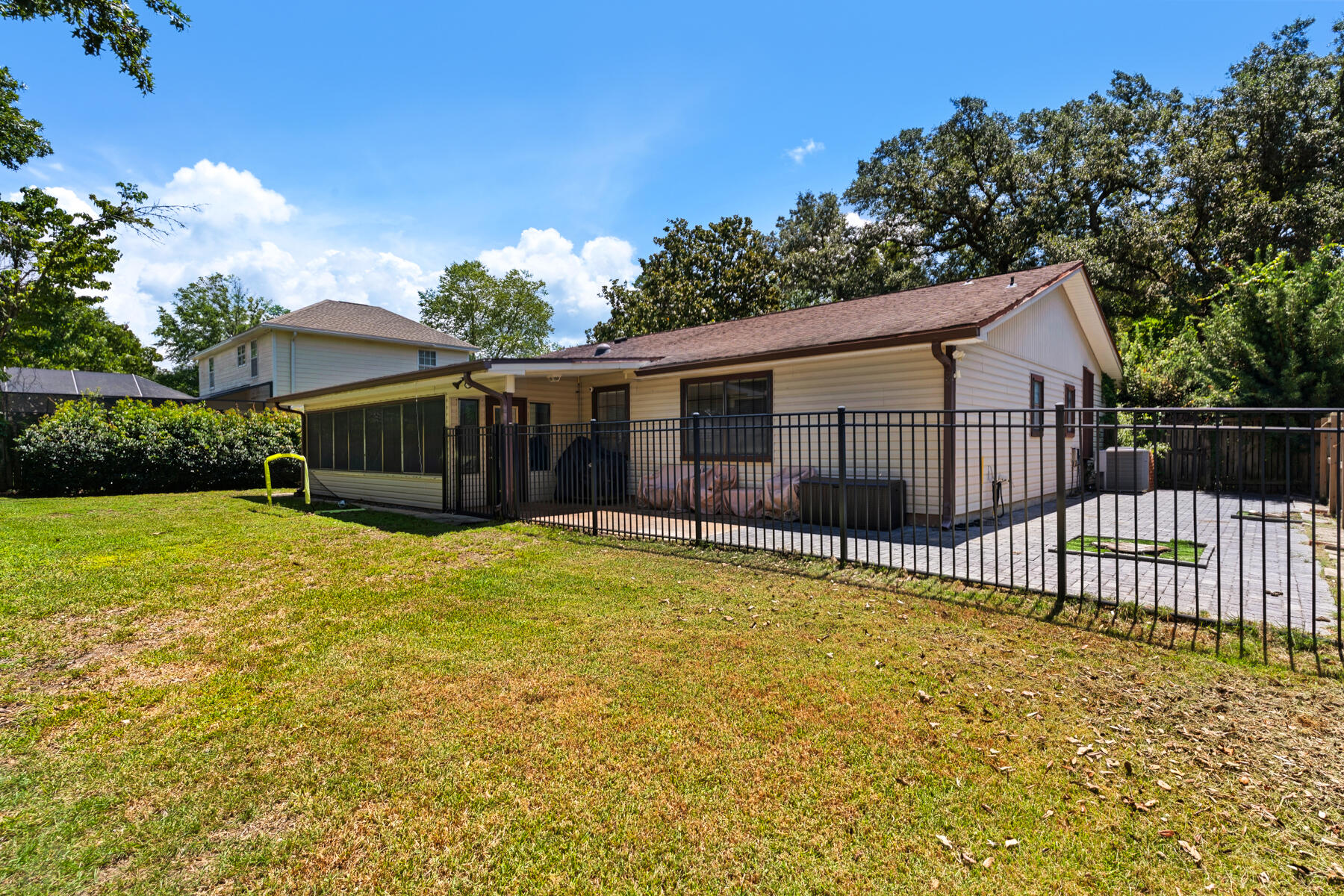 CARIBBEAN VILLAGE EAST 3 - Residential