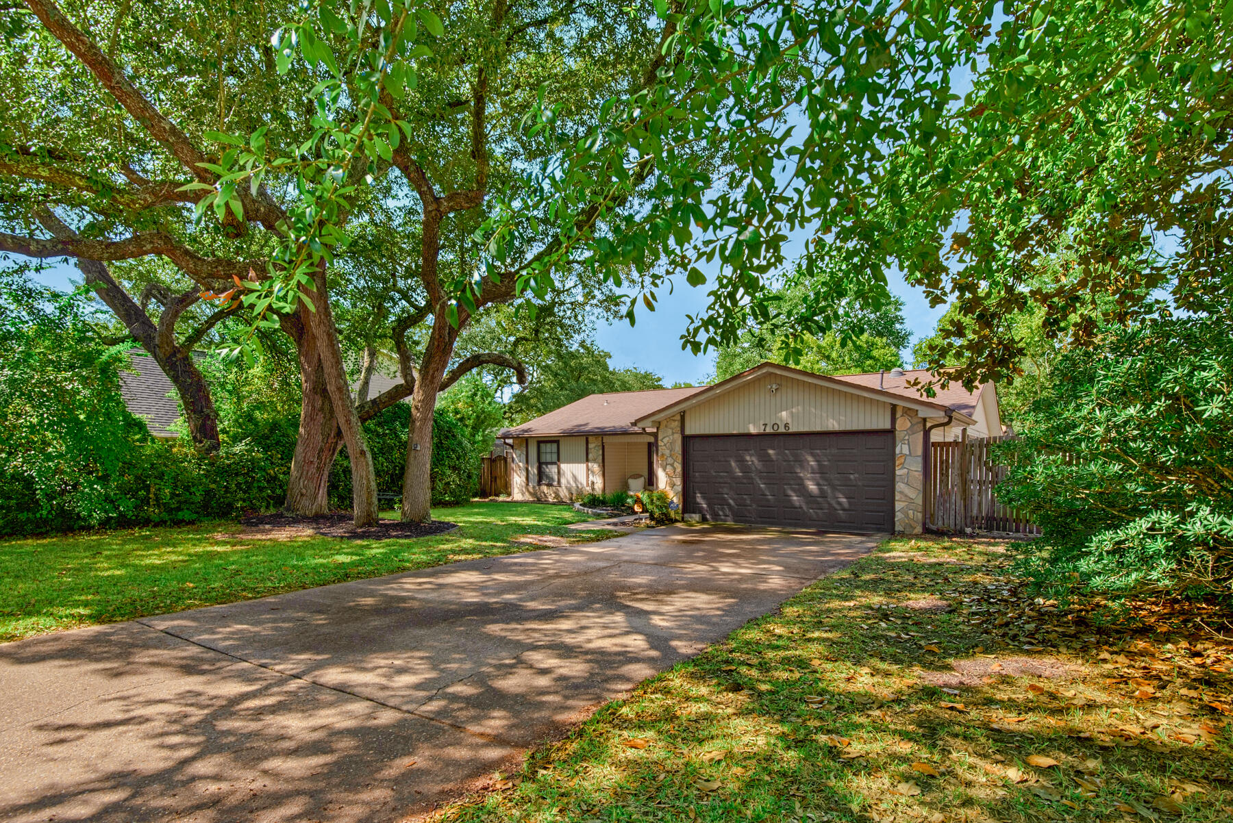 CARIBBEAN VILLAGE EAST 3 - Residential