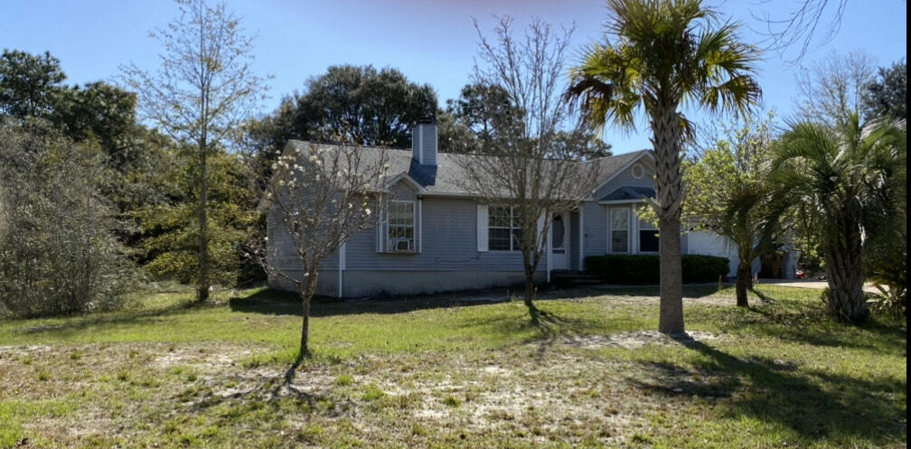 Calling all Investors and DIYers!  3BR/2BA home near Navarre High School. Tons of potential with this little gem.  With some TLC, she could be good as new and still have equity. And what about that lot of over an acre? Plenty of room for additions, out buildings, patio or a pool!  Seller has already had an inspection done, saving you time and money.  Act now before this deal gets scooped up by another!