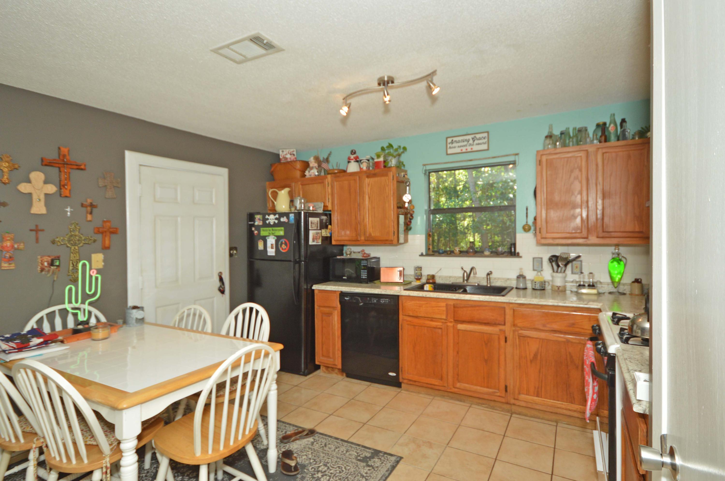 WYNNEHAVEN BEACH ESTATES - Residential