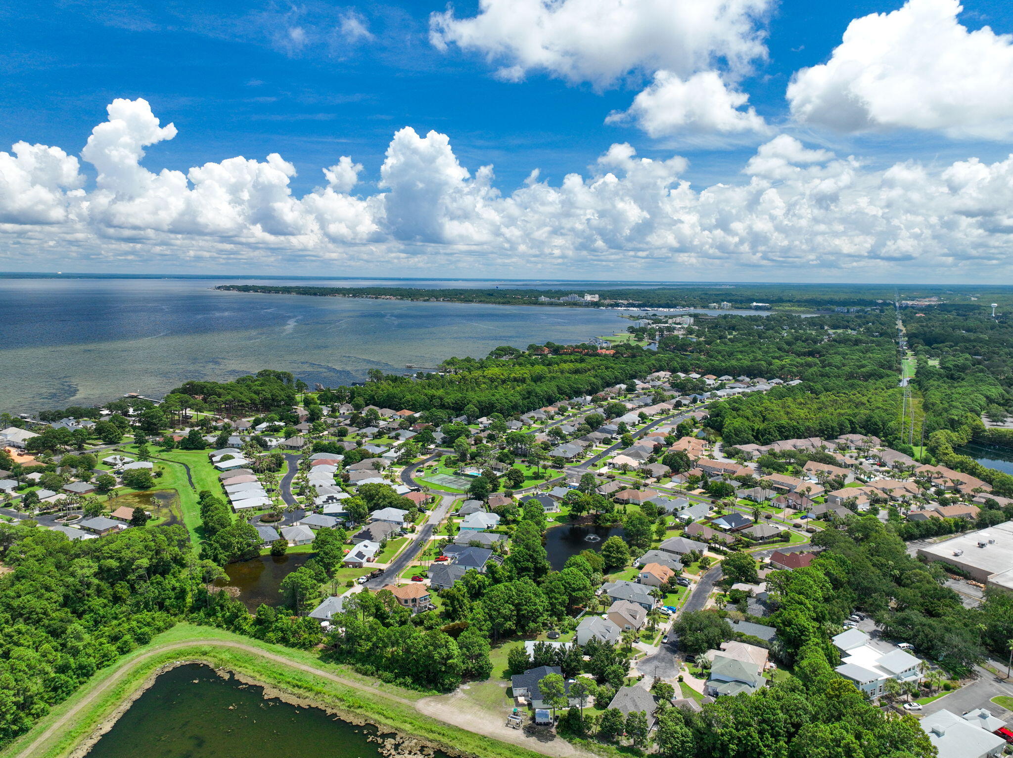 BAYSIDE - Residential