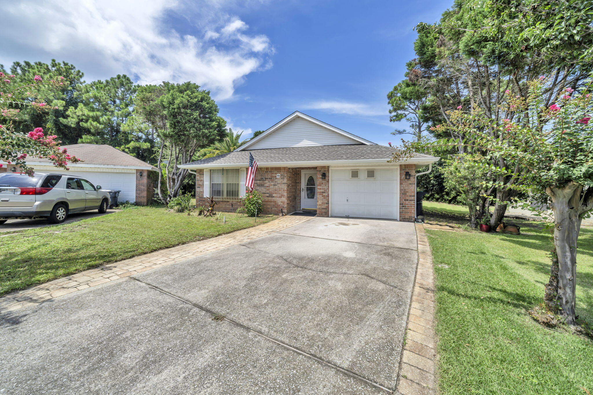 BAYSIDE - Residential