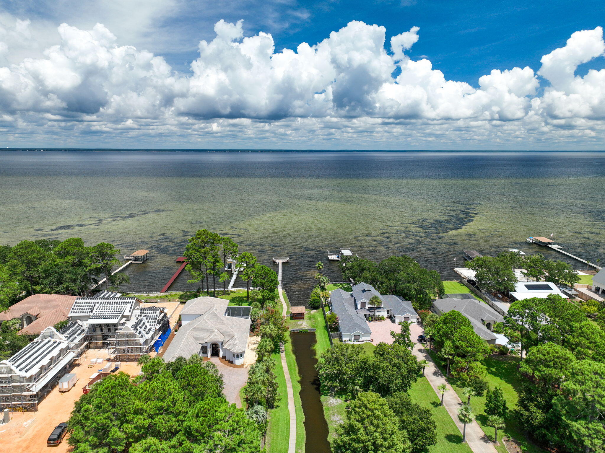 BAYSIDE - Residential