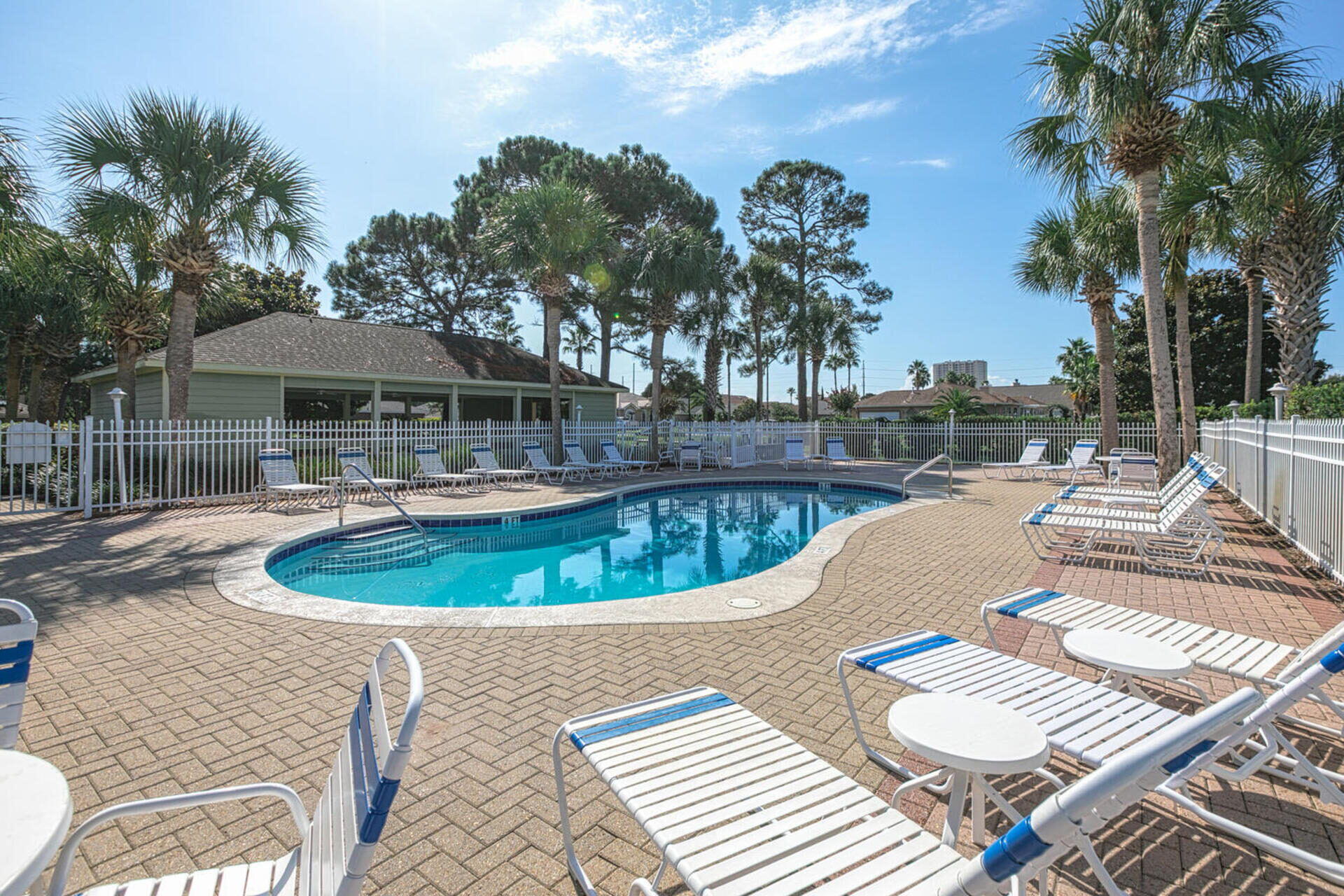 BAYSIDE - Residential