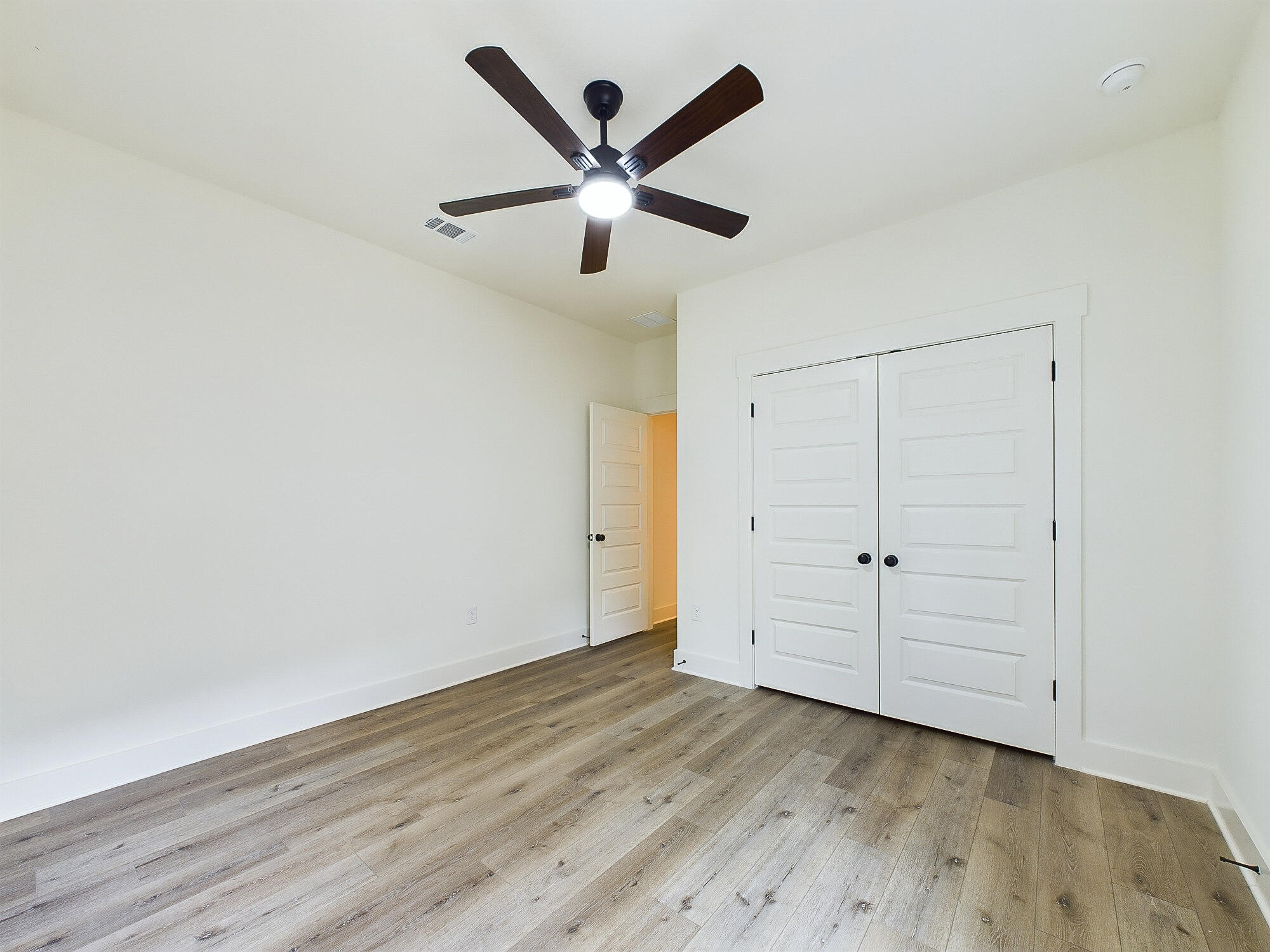GREY MOSS POINT - Residential