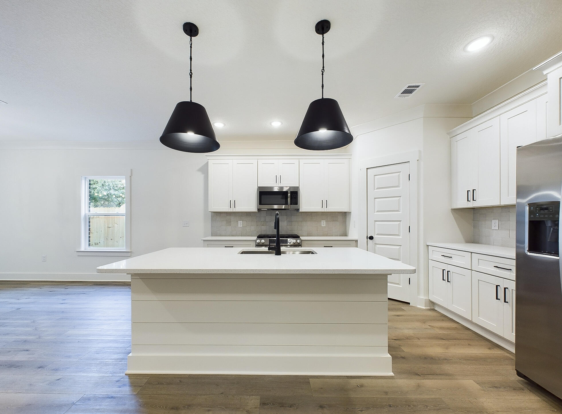 GREY MOSS POINT - Residential