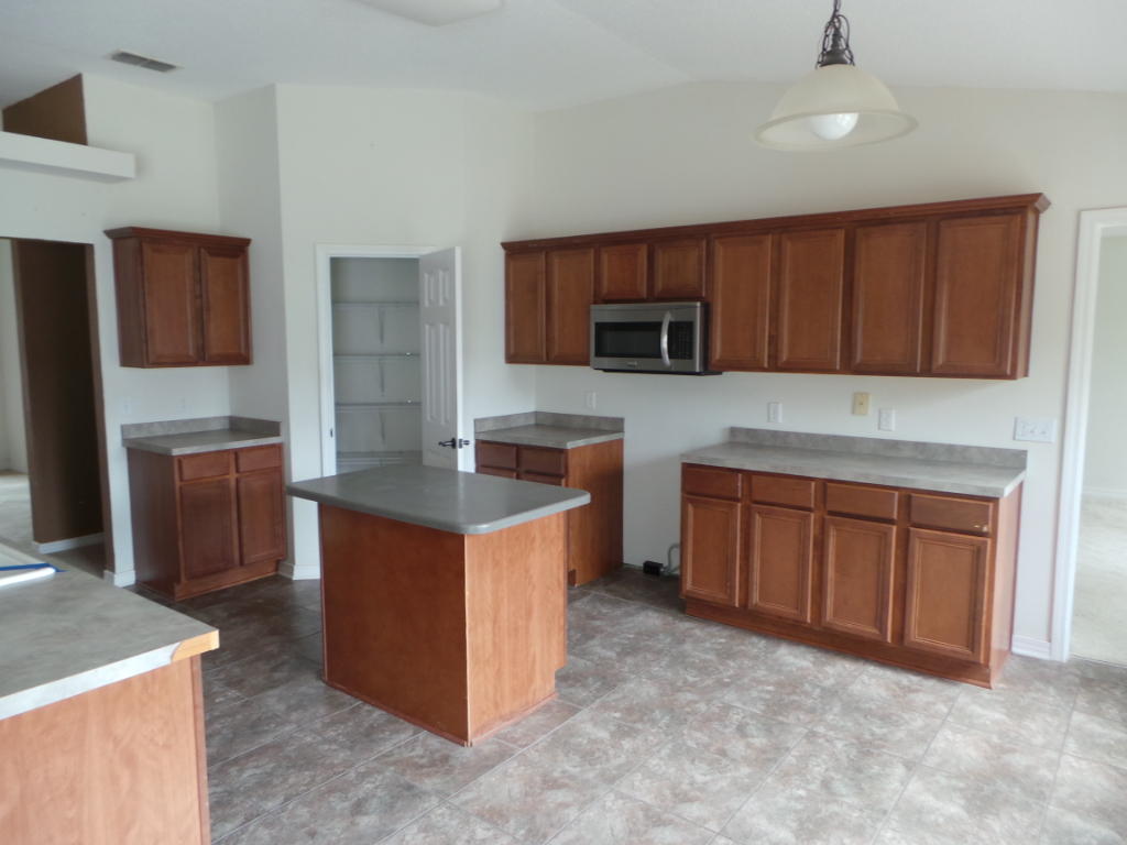 EVERGREEN SHORES - Residential