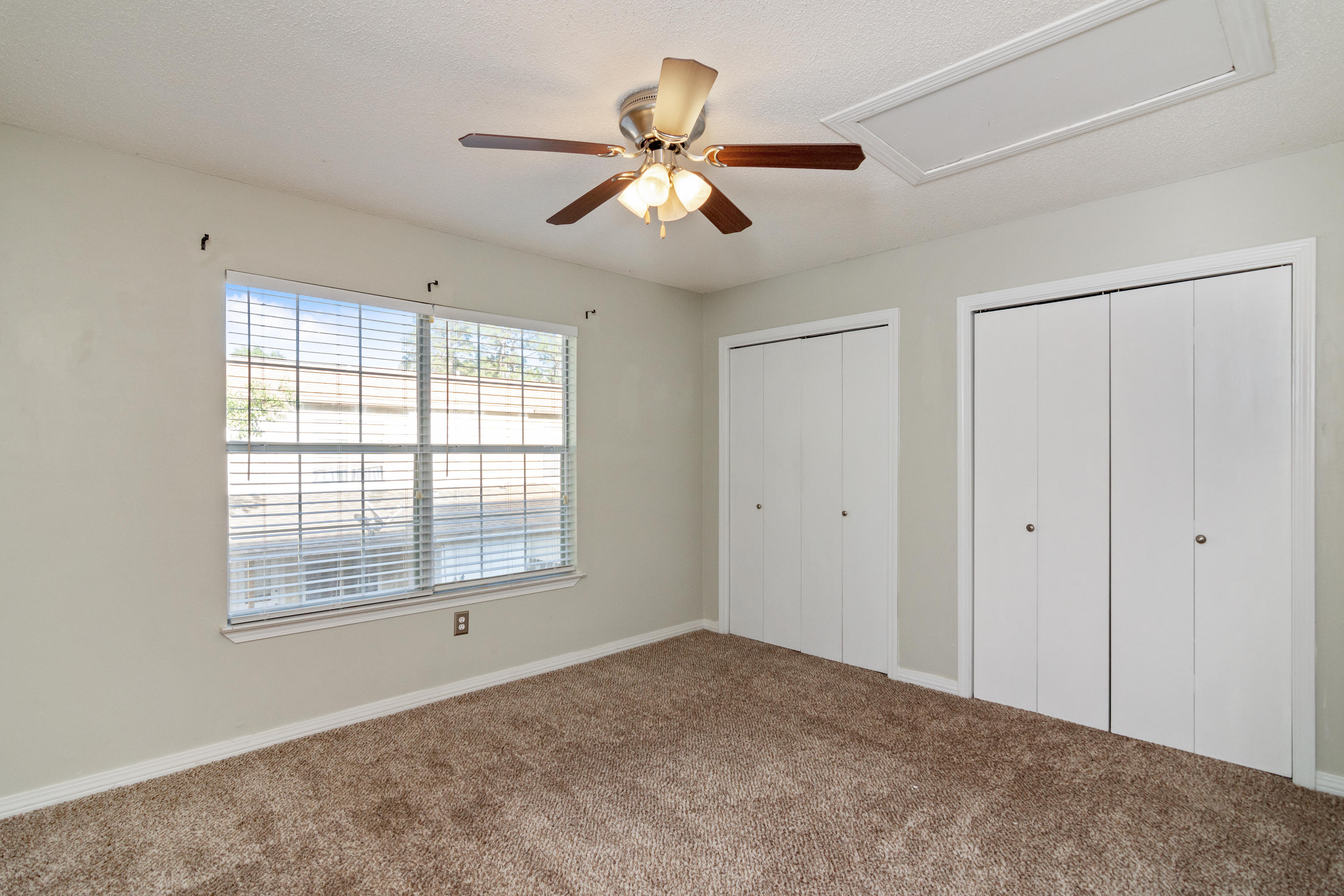 SHANGRA WOODS - Residential