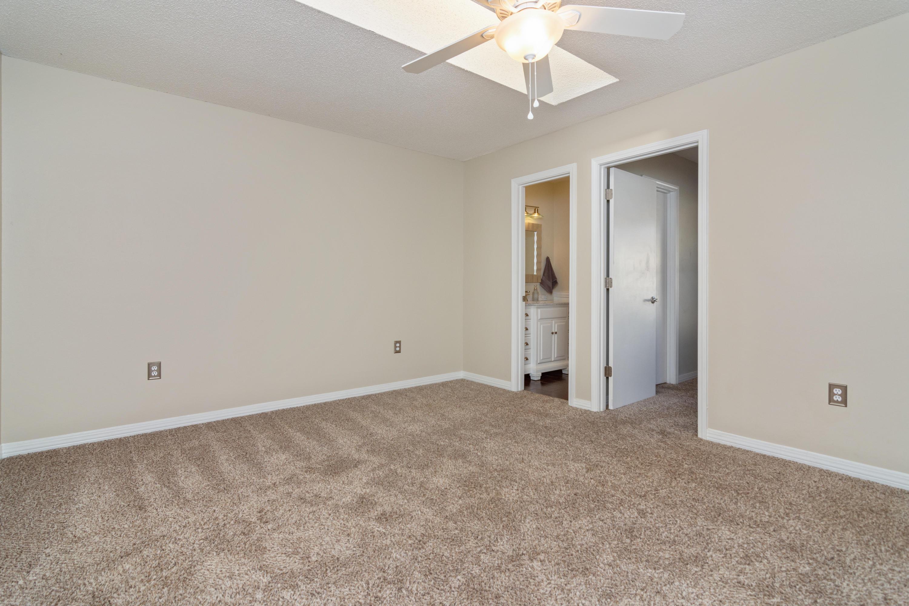 SHANGRA WOODS - Residential