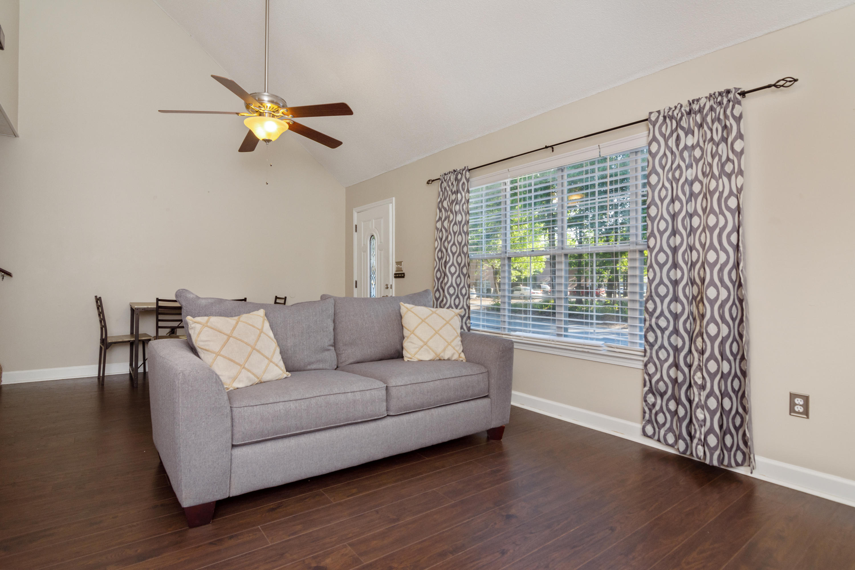 SHANGRA WOODS - Residential