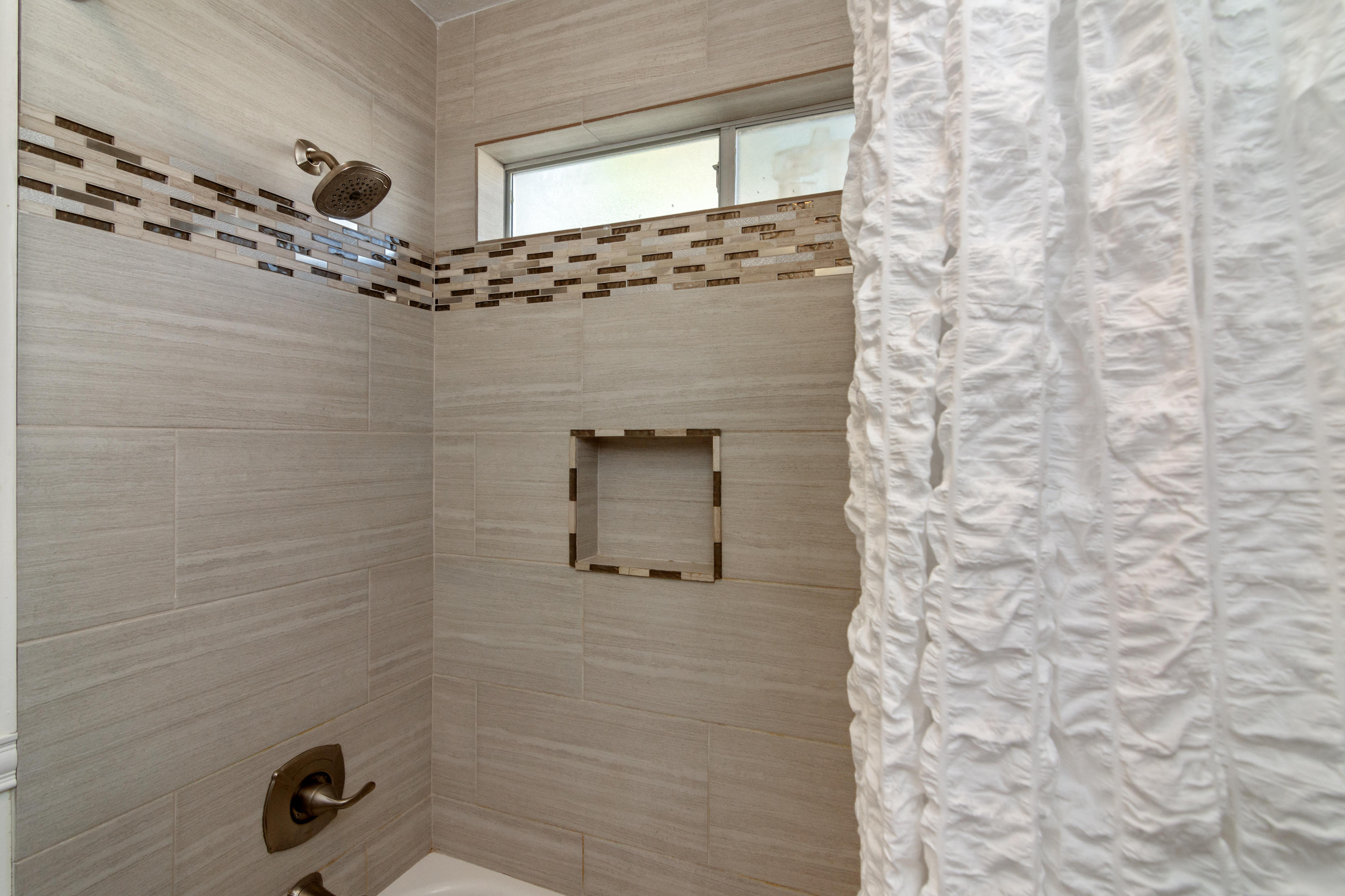 SHANGRA WOODS - Residential