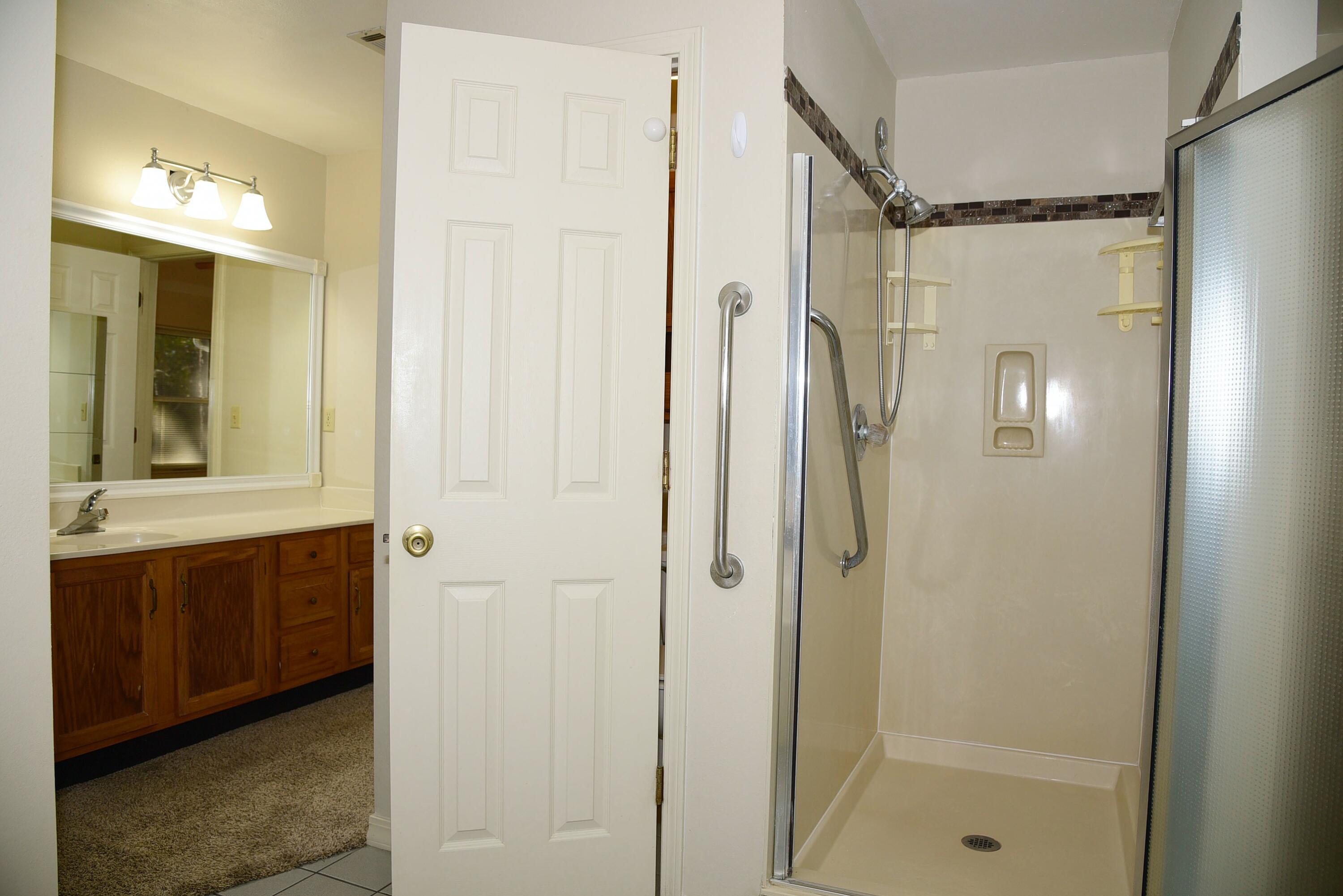 RAINTREE ESTATES - Residential Lease