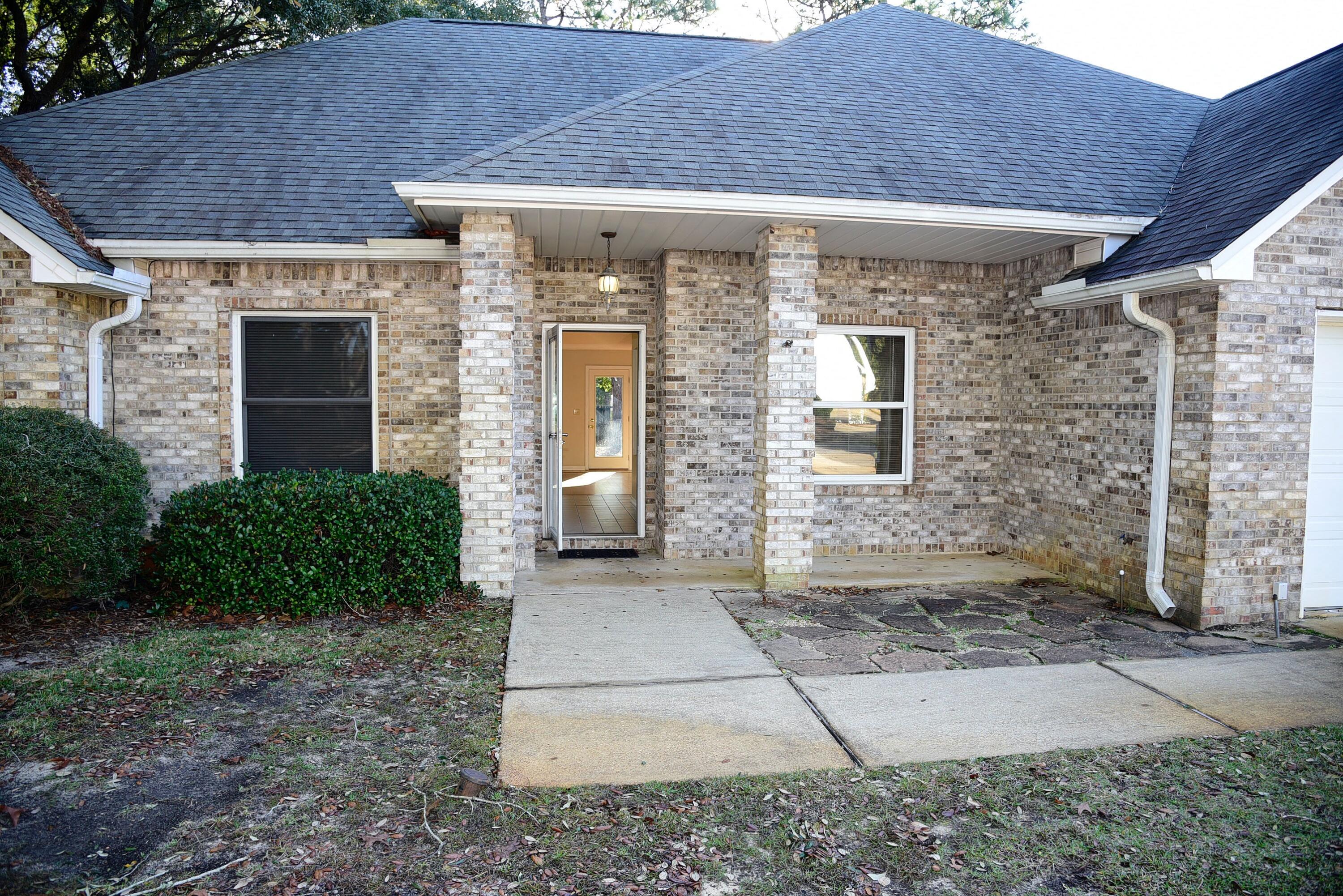 RAINTREE ESTATES - Residential Lease